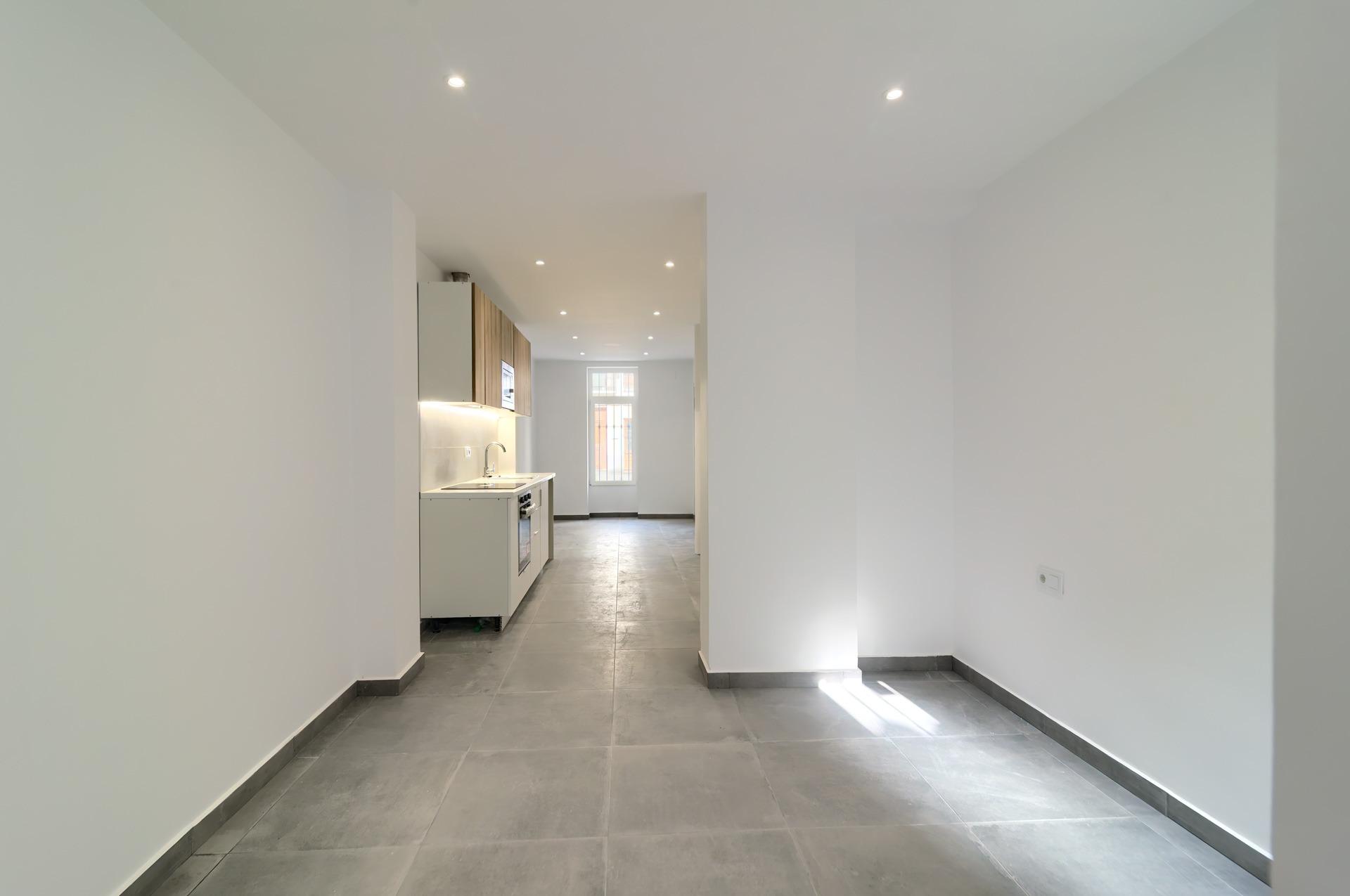Tu nuevo hogar en El Cabanyal: reforma integral, patio y ubi - foto 22