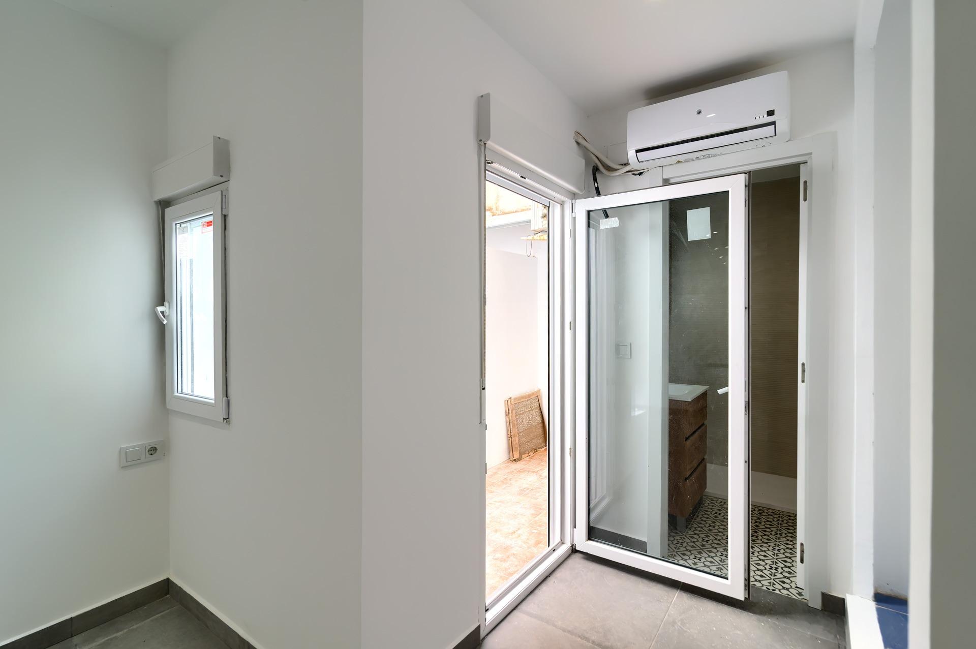 Tu nuevo hogar en El Cabanyal: reforma integral, patio y ubi - foto 28