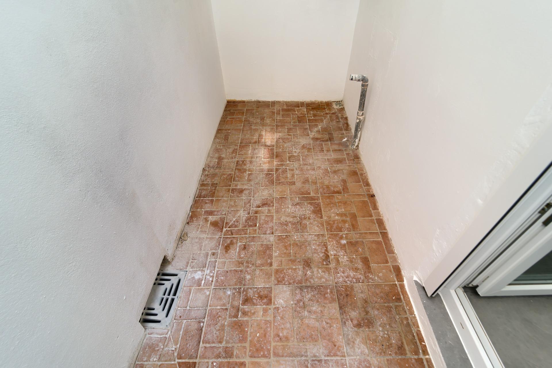 Tu nuevo hogar en El Cabanyal: reforma integral, patio y ubi - foto 30