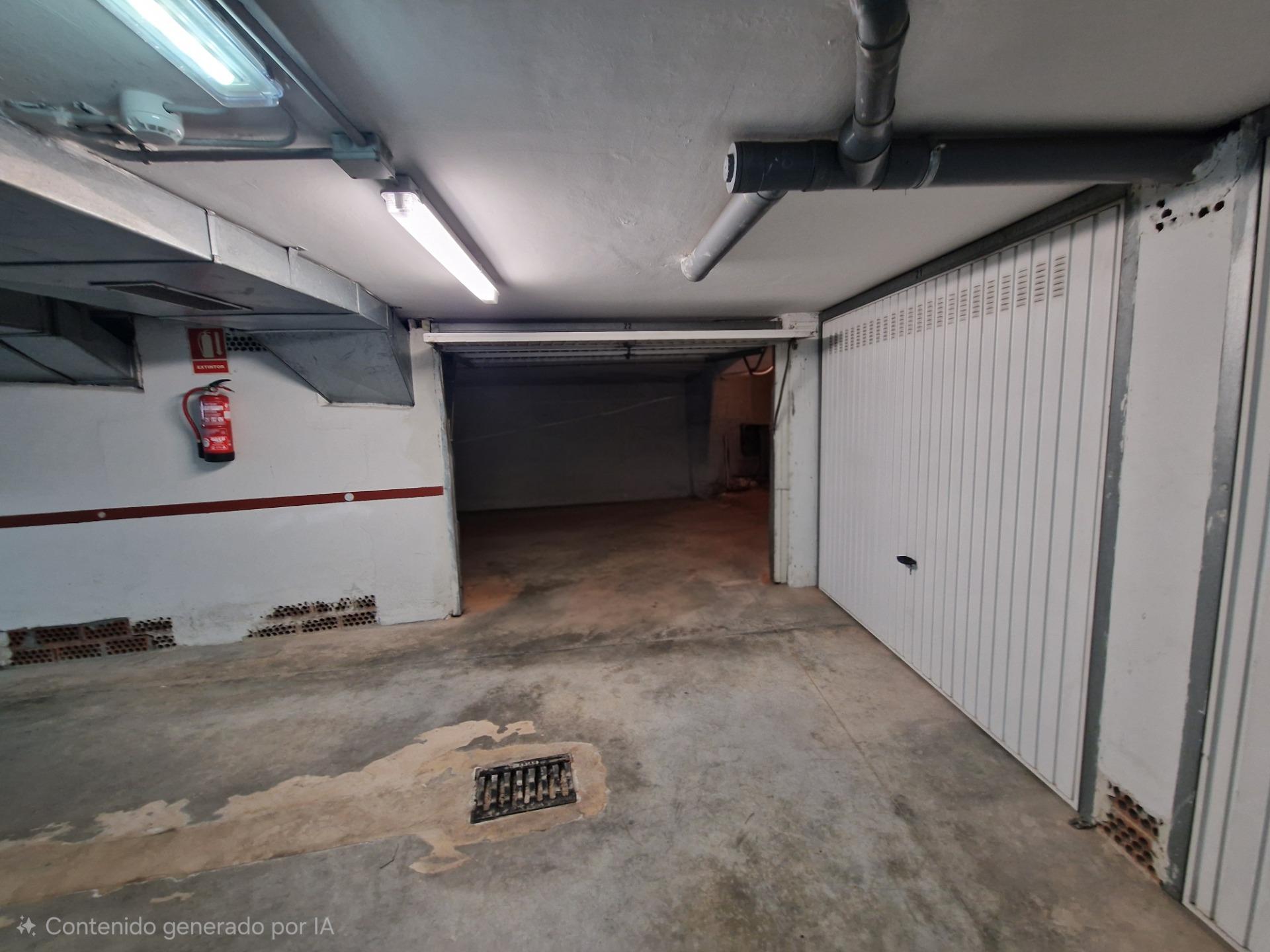 Ponemos en VENTA este Bajo con terraza y amplia cochera cerr - foto 23
