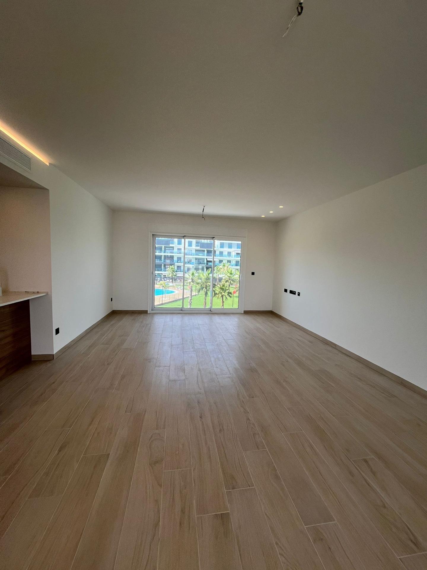 FANTASTICO PISO EN RESIDENCIAL DE OBRA NUEVA, EN URBANIZACIÓ - foto 2