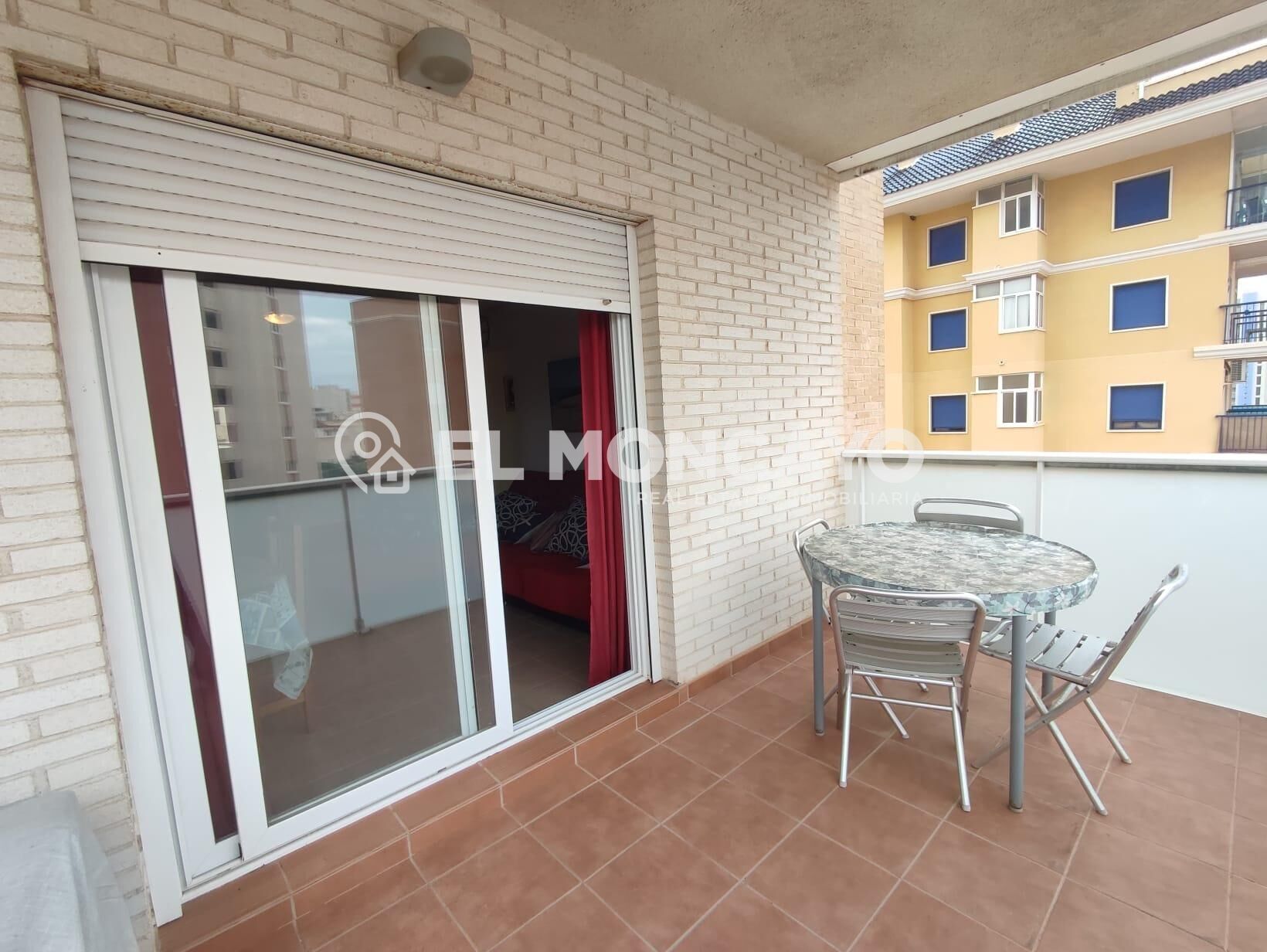 Fantástico apartamento con terraza en Guardamar del Segura,  - foto 3