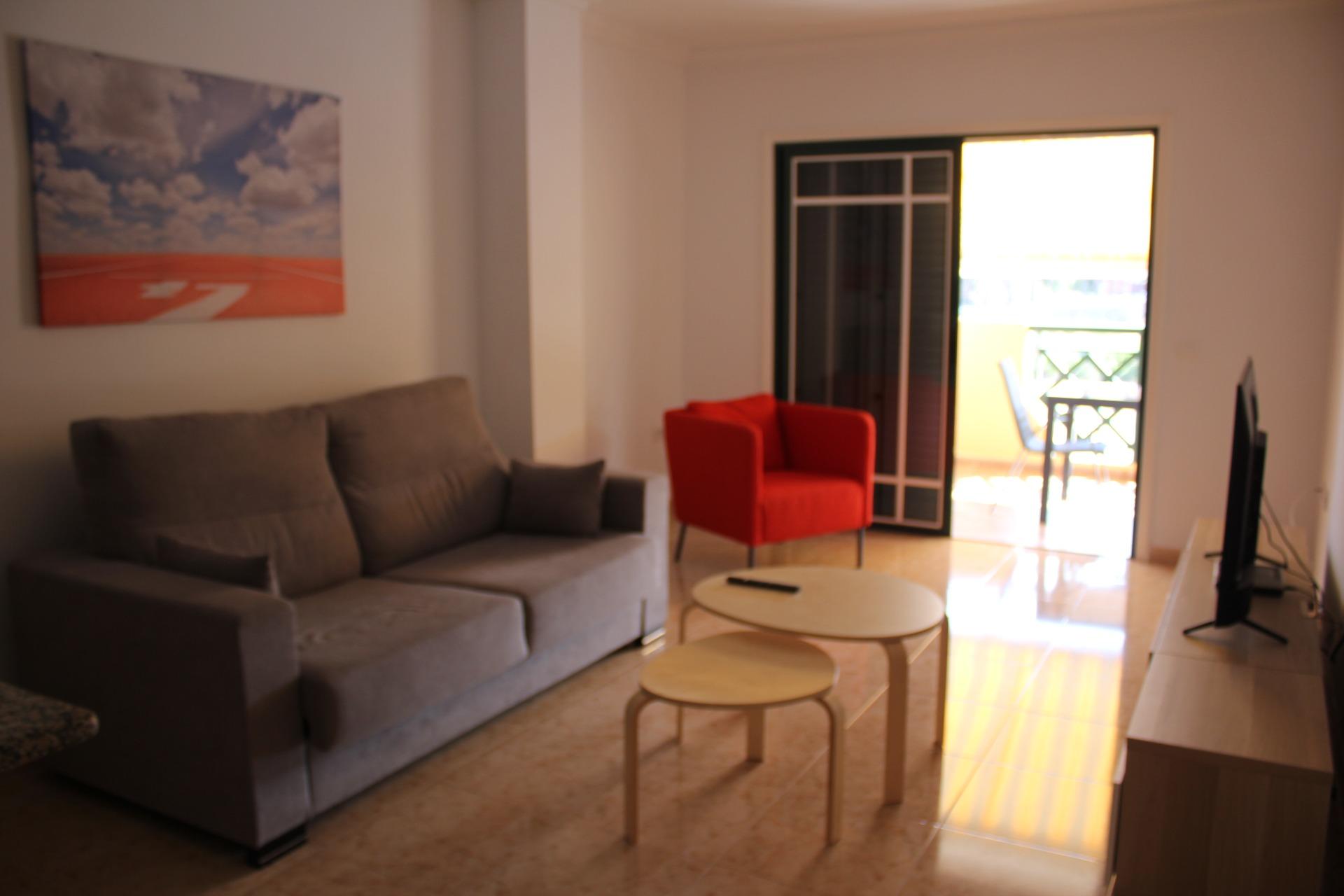 APARTAMENTO DE 1 DORMITORIO CON TERRAZA MUY CERCA DE LA PLAY - foto 2