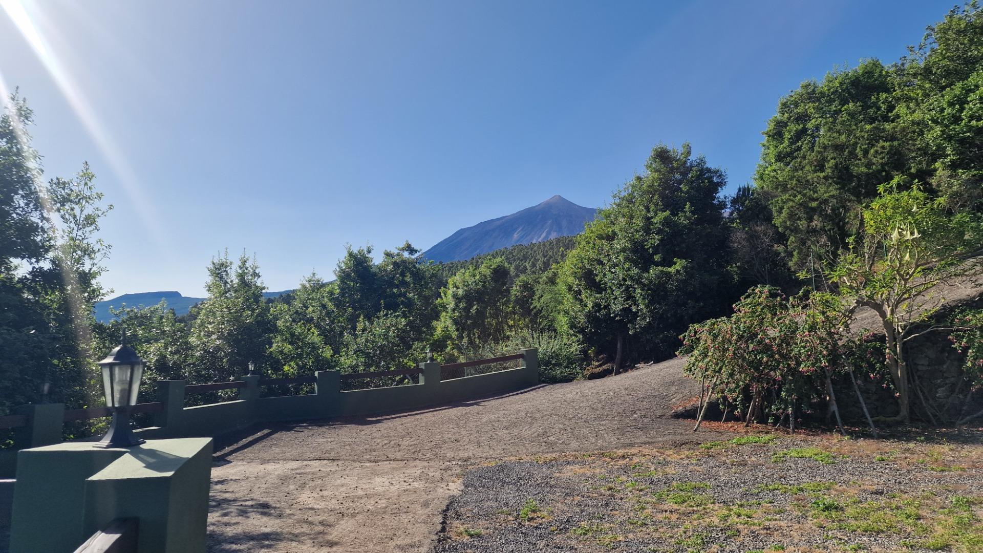 PRECIOSA FINCA CON VISTAS INCREIBLES AL TEIDE Y TODO EL NORT - foto 4