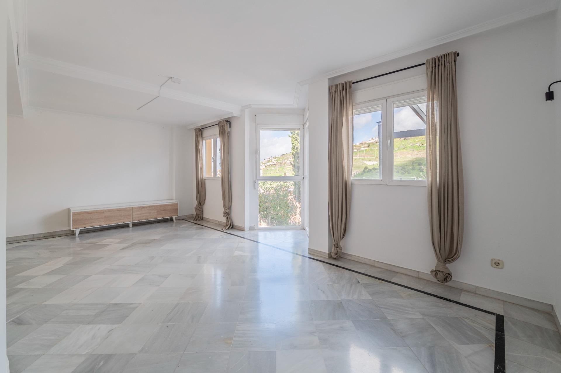 Exclusivo casa pareada en Urbanización El Serrallo - foto 34