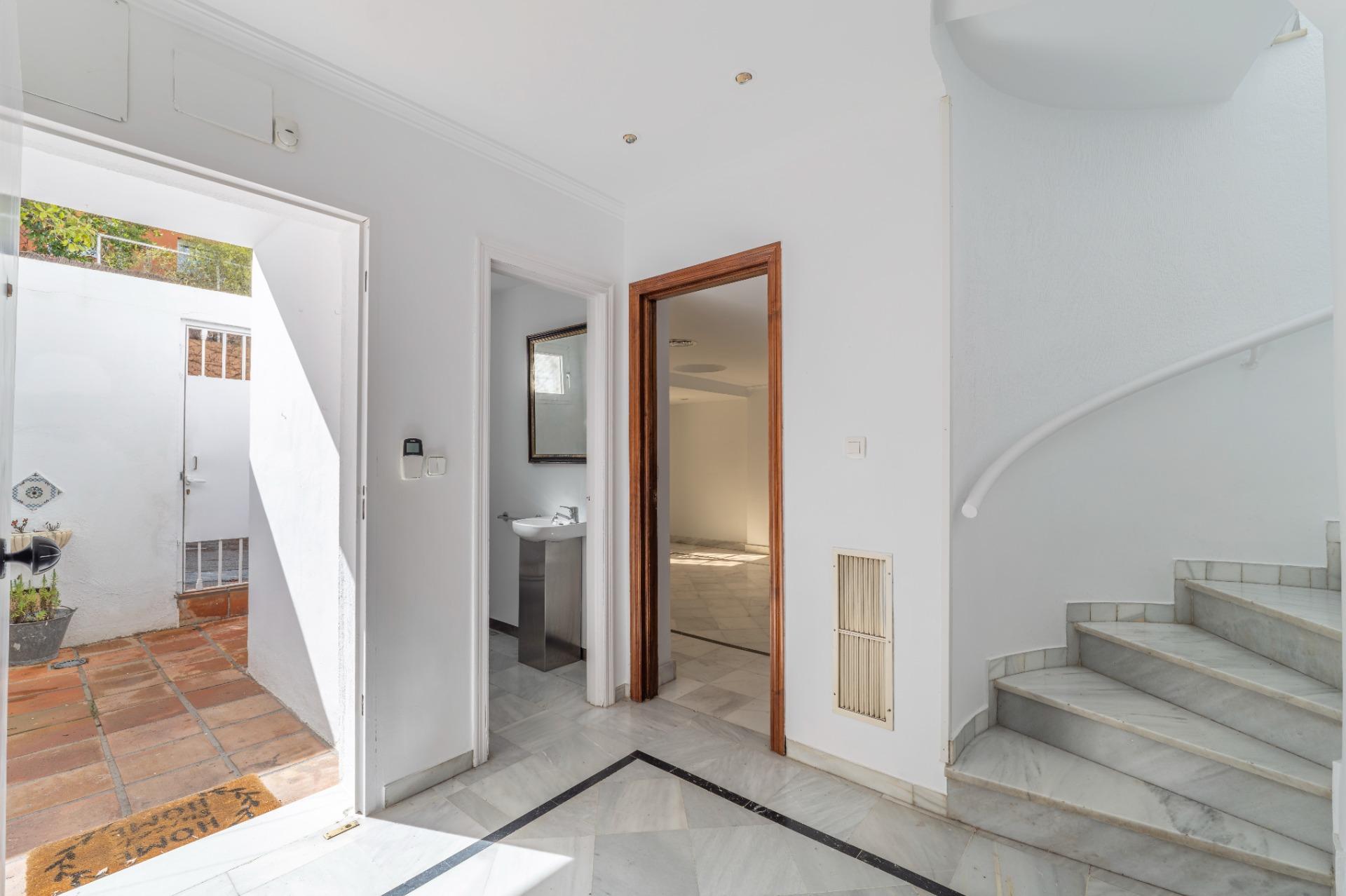 Exclusivo casa pareada en Urbanización El Serrallo - foto 40