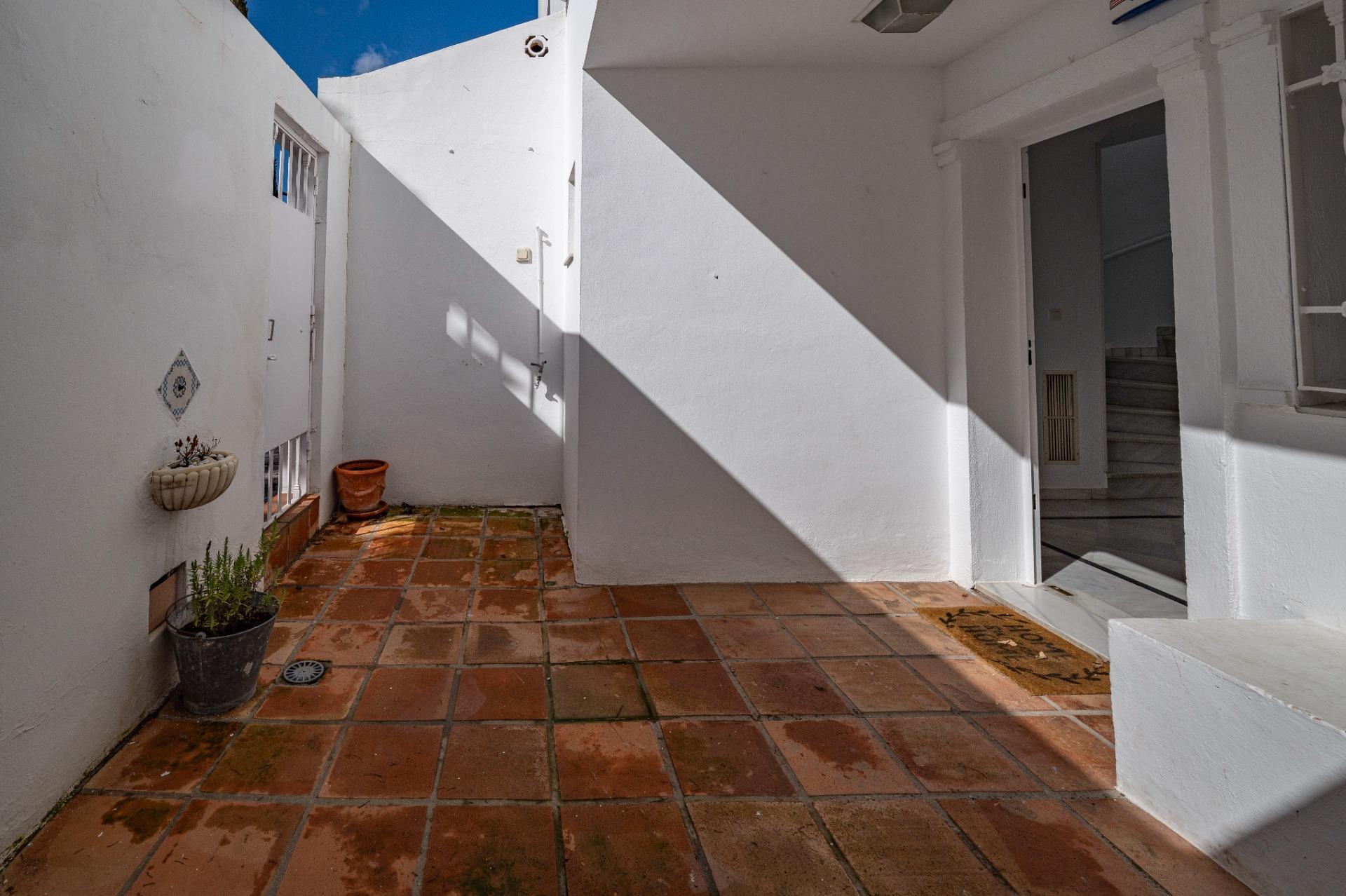 Exclusivo casa pareada en Urbanización El Serrallo - foto 7
