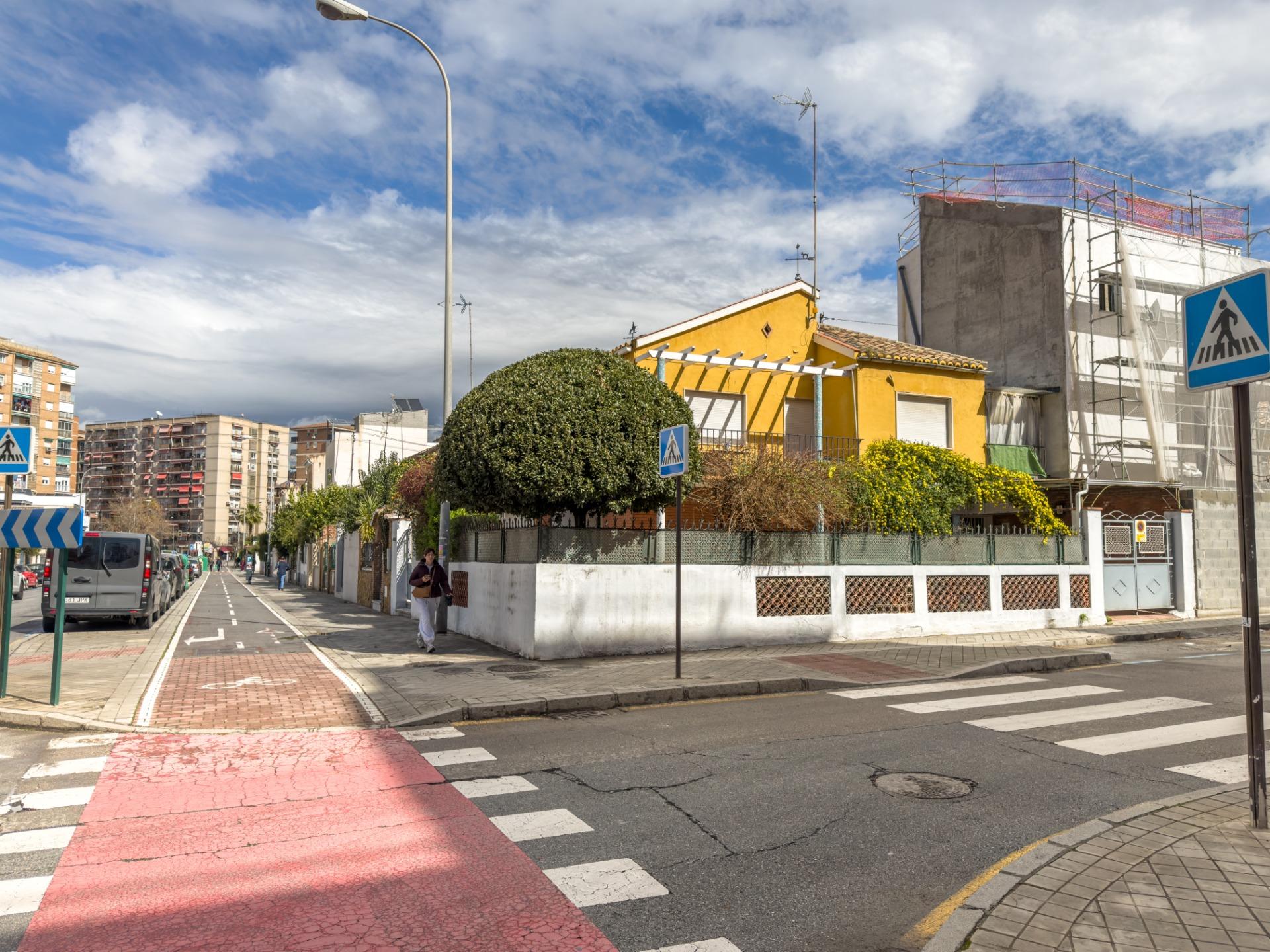 DISFRUTE DEL CENTRO DE GRANADA SIN RENUNCIAR A LAS COMODIDAD - foto 4