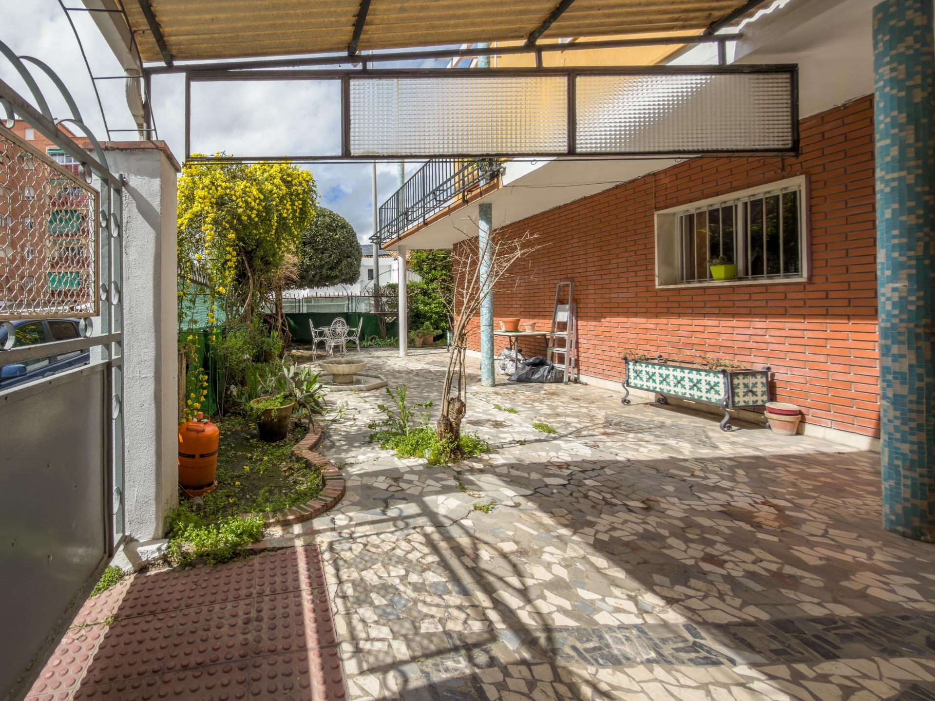 DISFRUTE DEL CENTRO DE GRANADA SIN RENUNCIAR A LAS COMODIDAD - foto 8