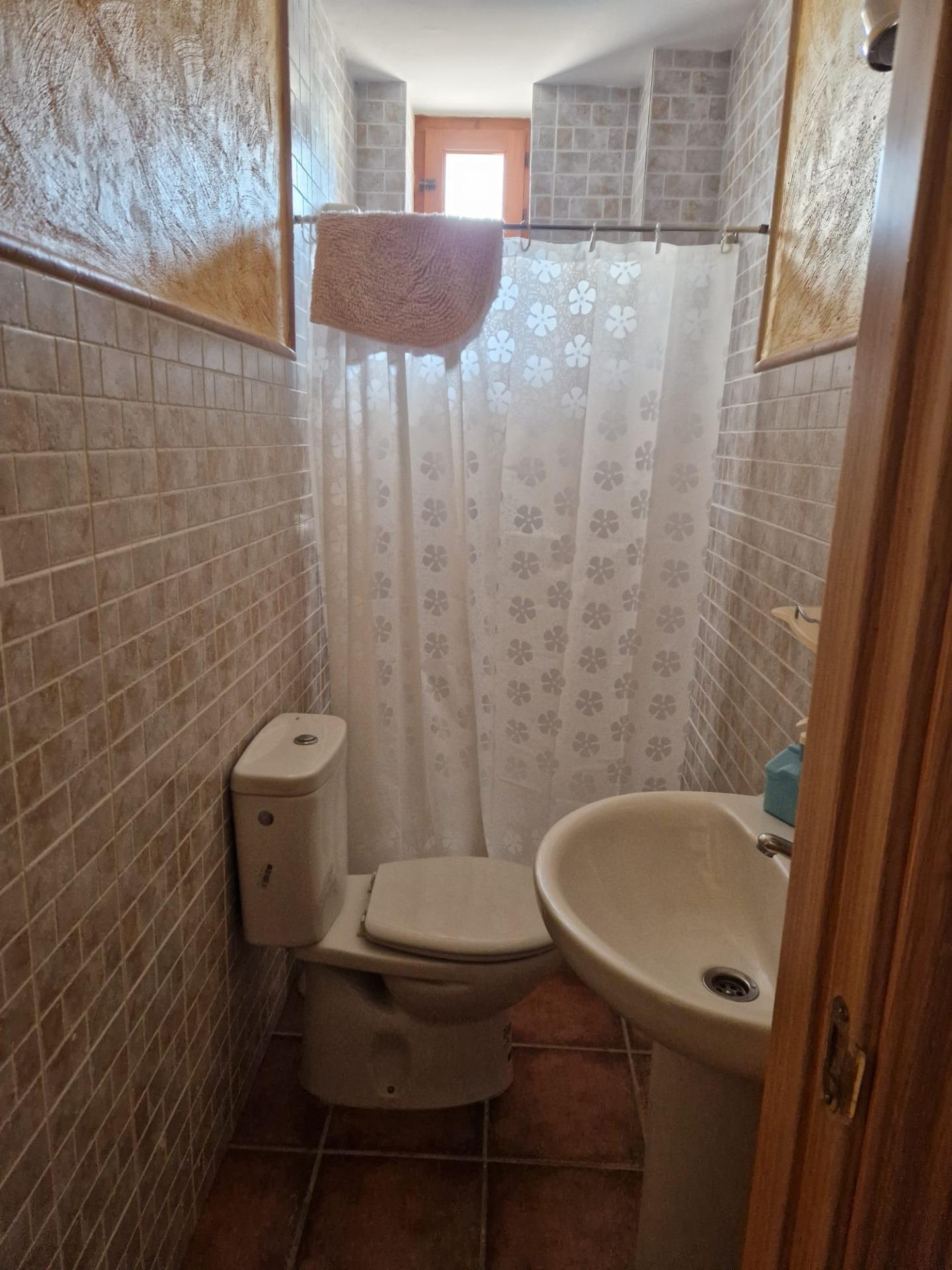 Preciosa Casa en Jayena lista para entrar a vivir - foto 13