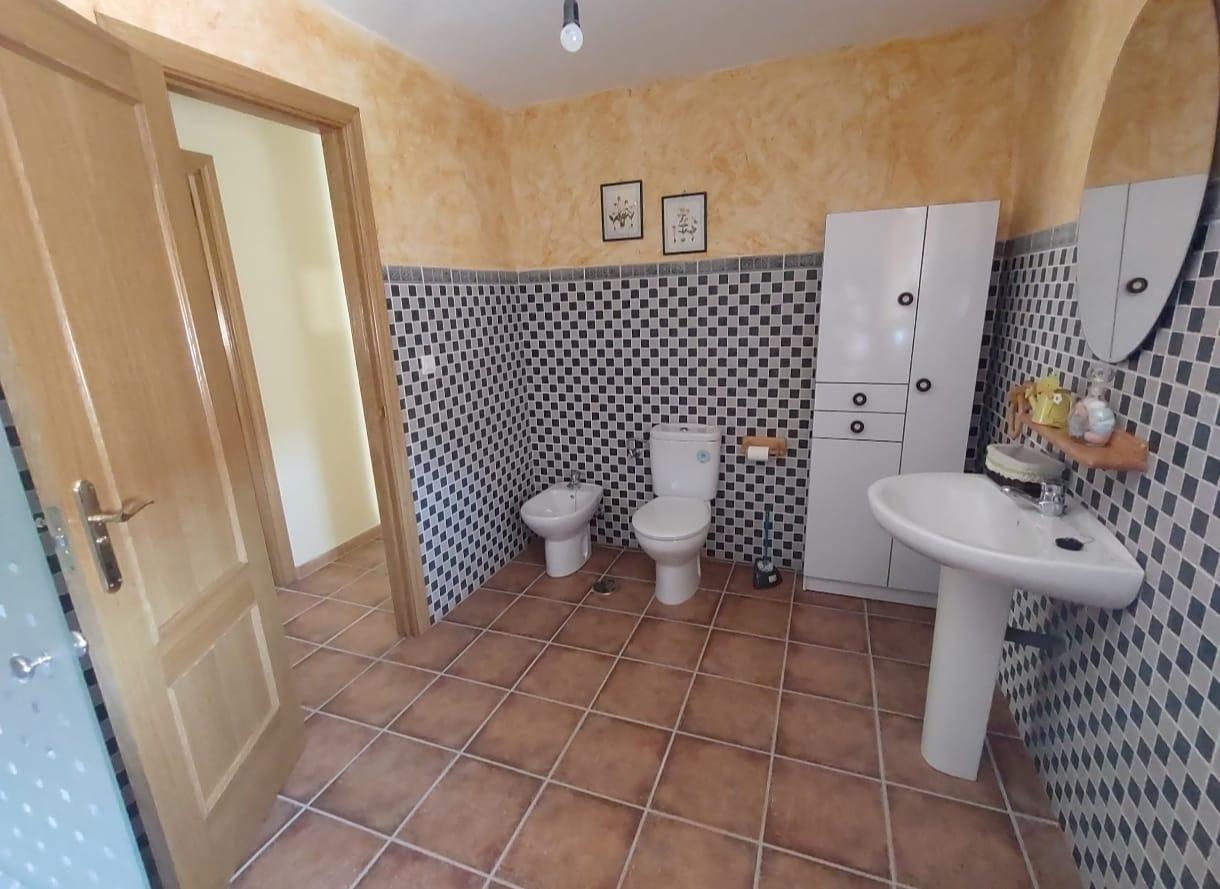 Preciosa Casa en Jayena lista para entrar a vivir - foto 25