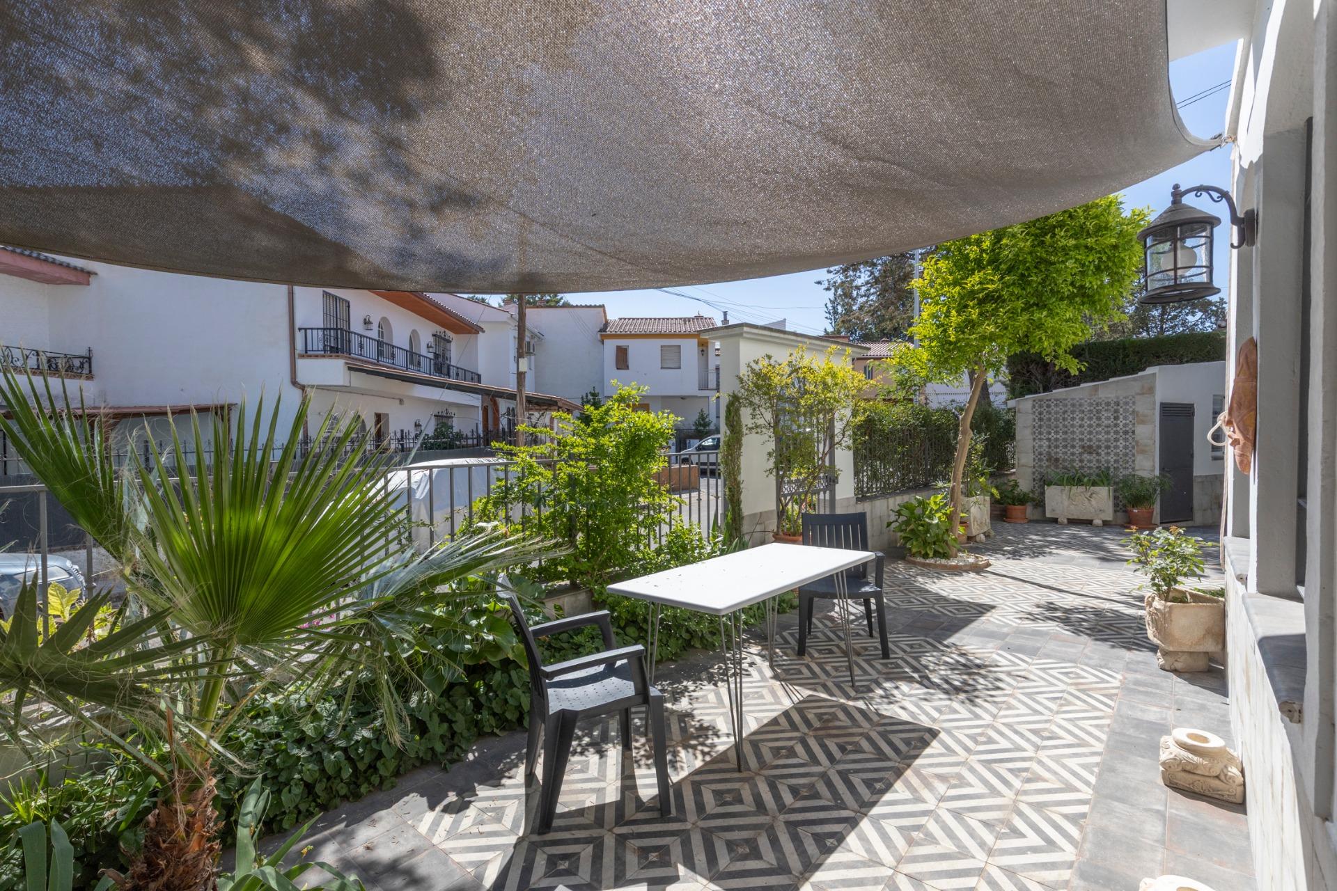 MAGNÍFICA CASA EN PANTANO DE CUBILLAS...CON MUCHO ESTILO Y R - foto 18