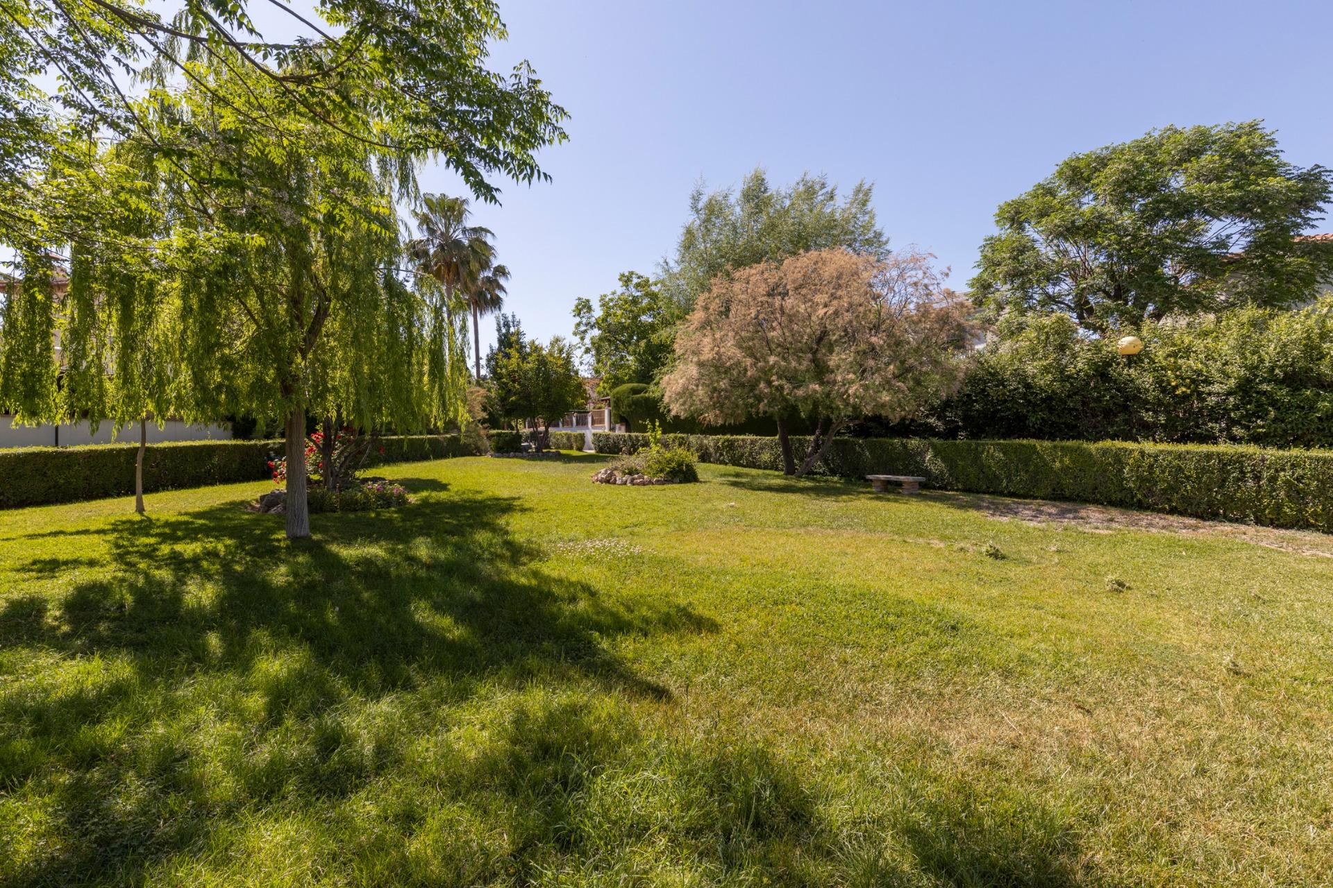 MAGNÍFICA CASA EN PANTANO DE CUBILLAS...CON MUCHO ESTILO Y R - foto 9