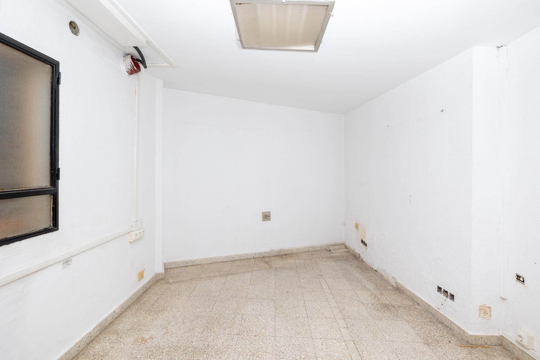 Piso 6 habitaciones 280m² en venta - Av. De Salobreña - foto 12