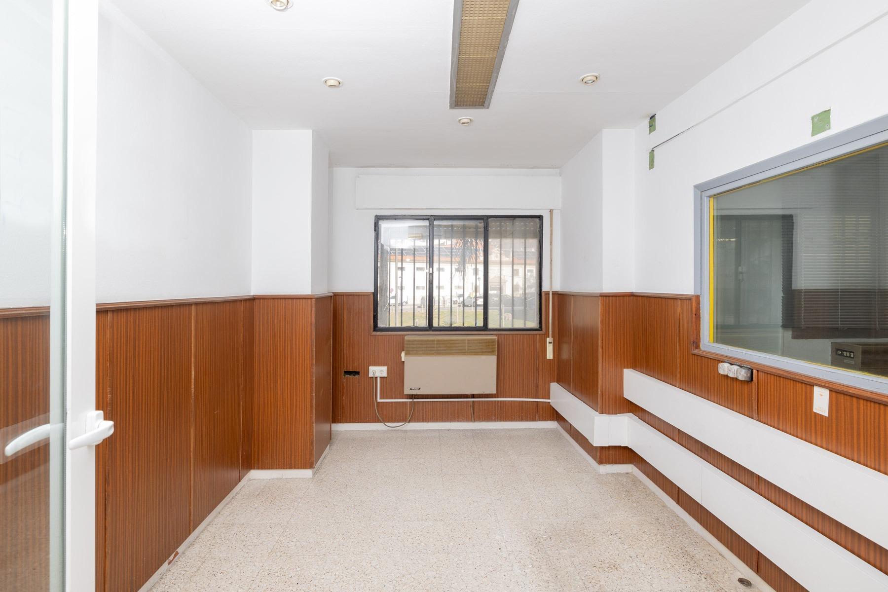 Piso 6 habitaciones 280m² en venta - Av. De Salobreña - foto 18