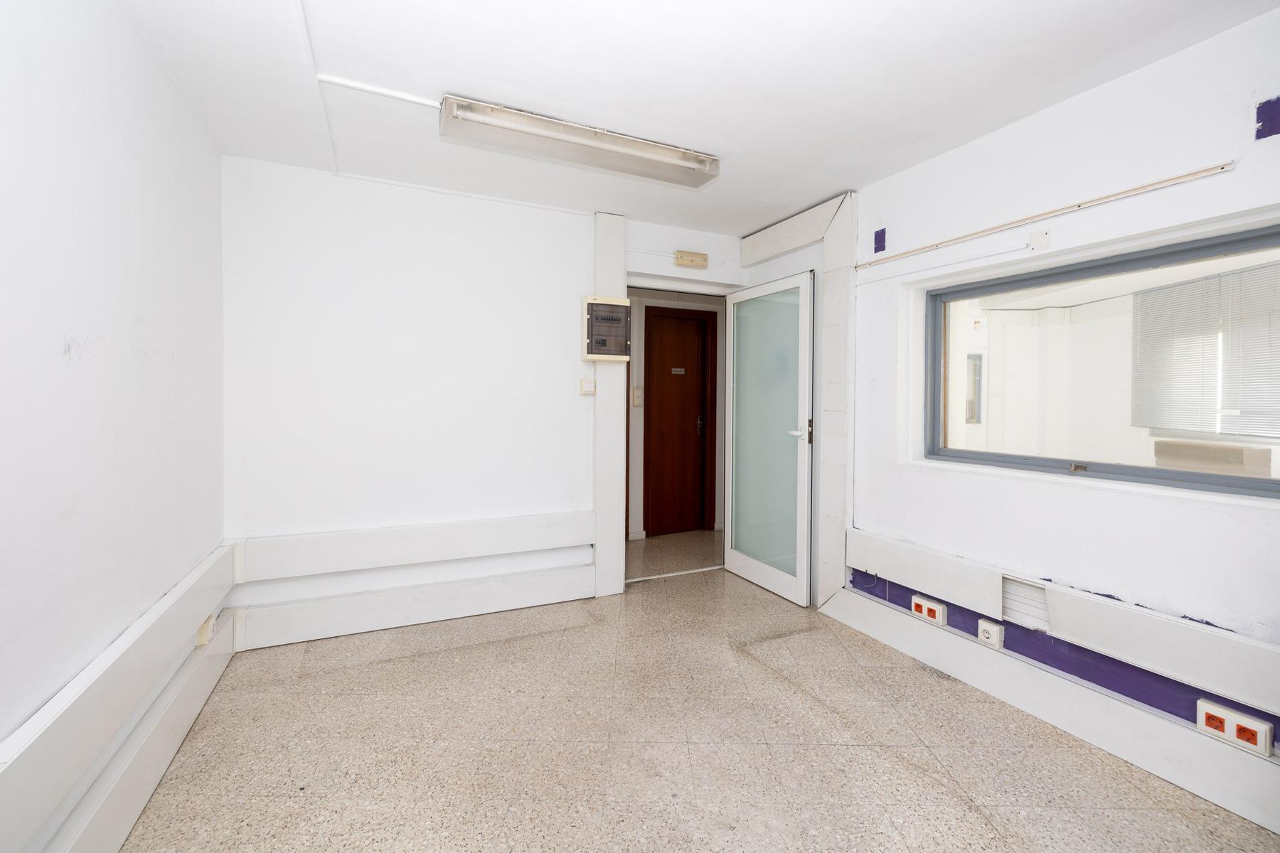 Piso 6 habitaciones 280m² en venta - Av. De Salobreña - foto 24