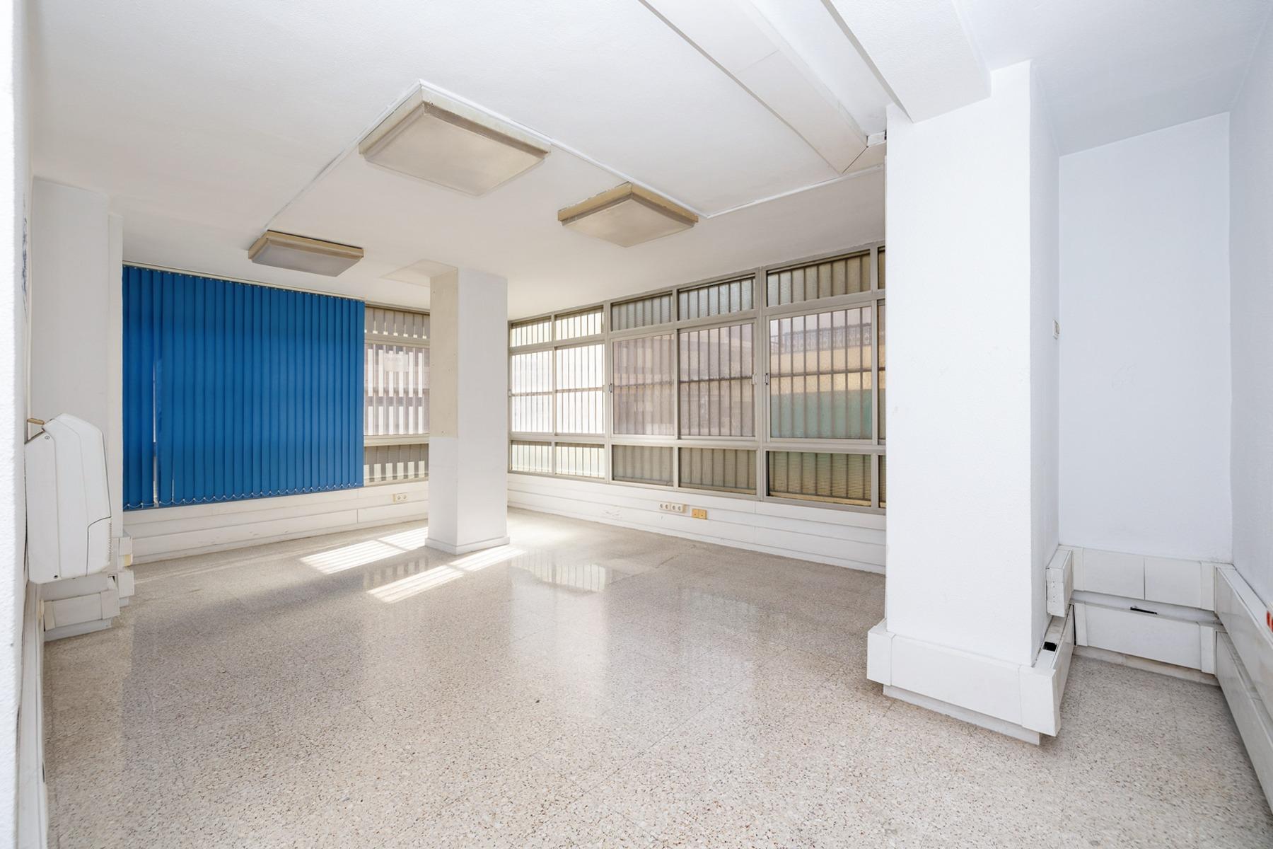 Piso 6 habitaciones 280m² en venta - Av. De Salobreña - foto 27