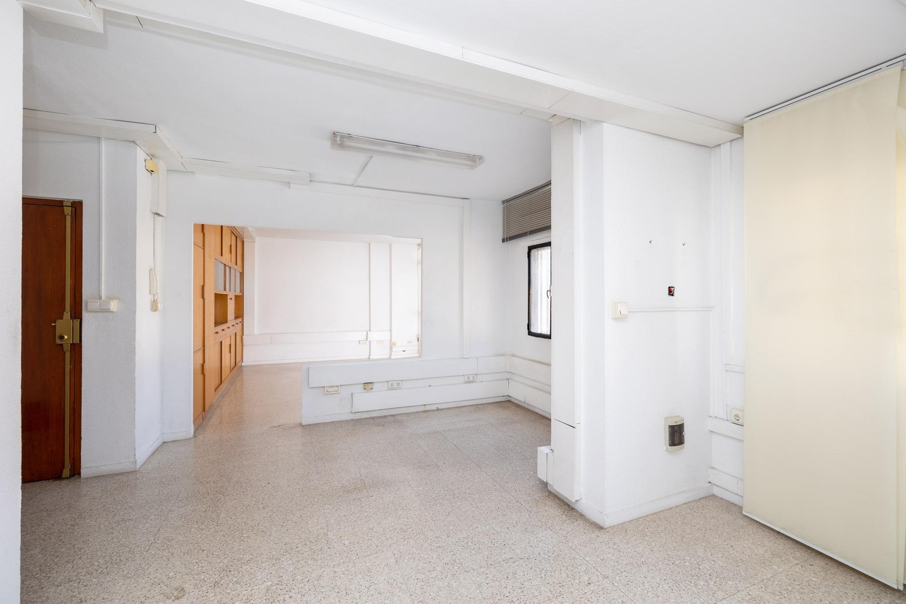 Piso 6 habitaciones 280m² en venta - Av. De Salobreña - foto 6