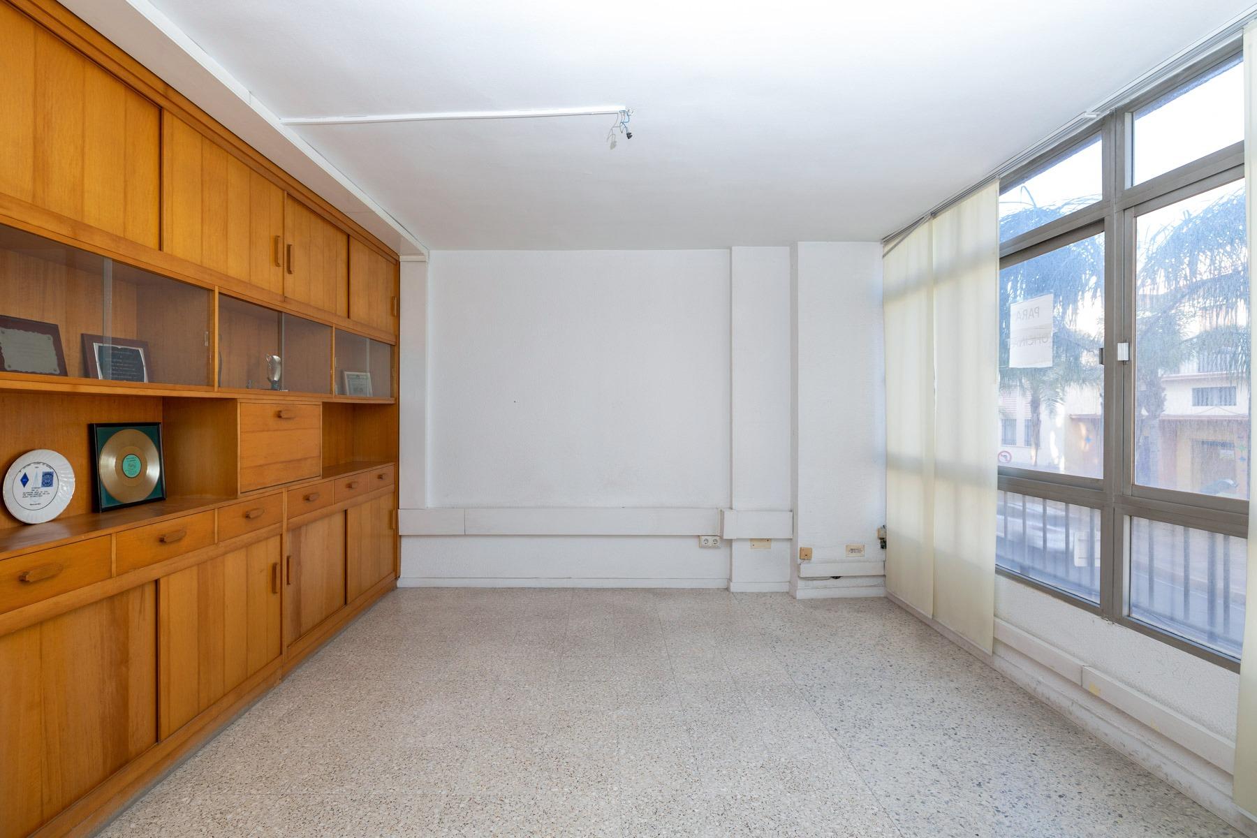 Piso 6 habitaciones 280m² en venta - Av. De Salobreña - foto 8