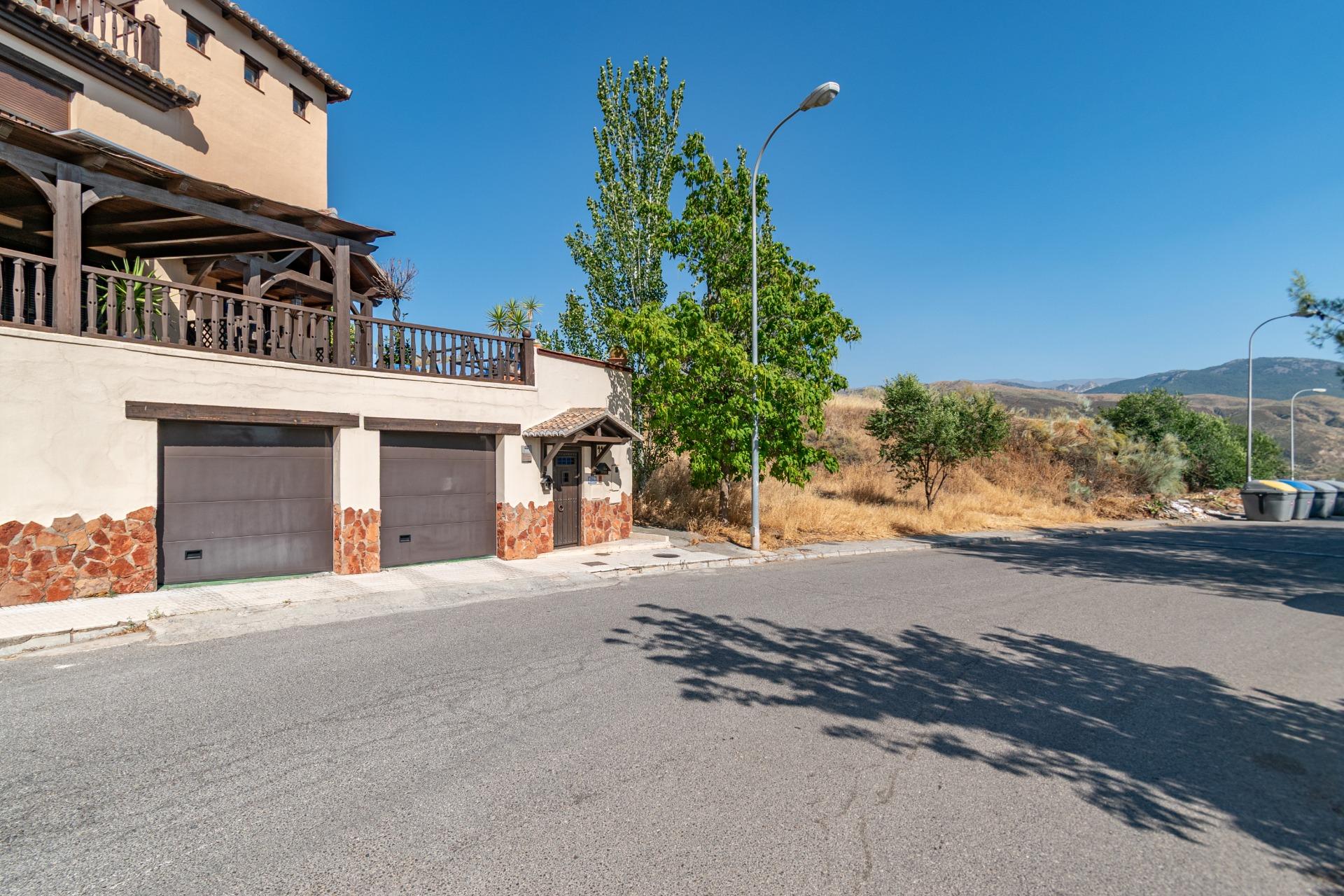 PRECIOSO CHALET EN CERRO DEL ORO-CENES DE LA VEGA - foto 4