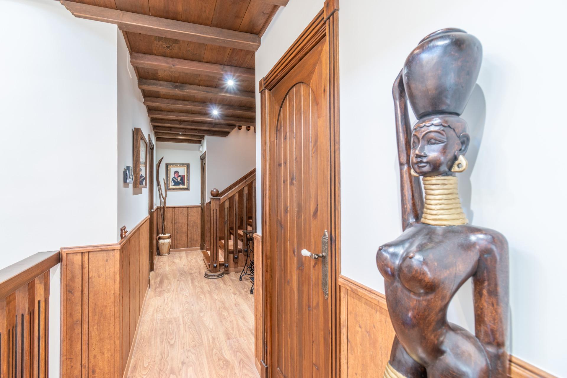 PRECIOSO CHALET EN CERRO DEL ORO-CENES DE LA VEGA - foto 35
