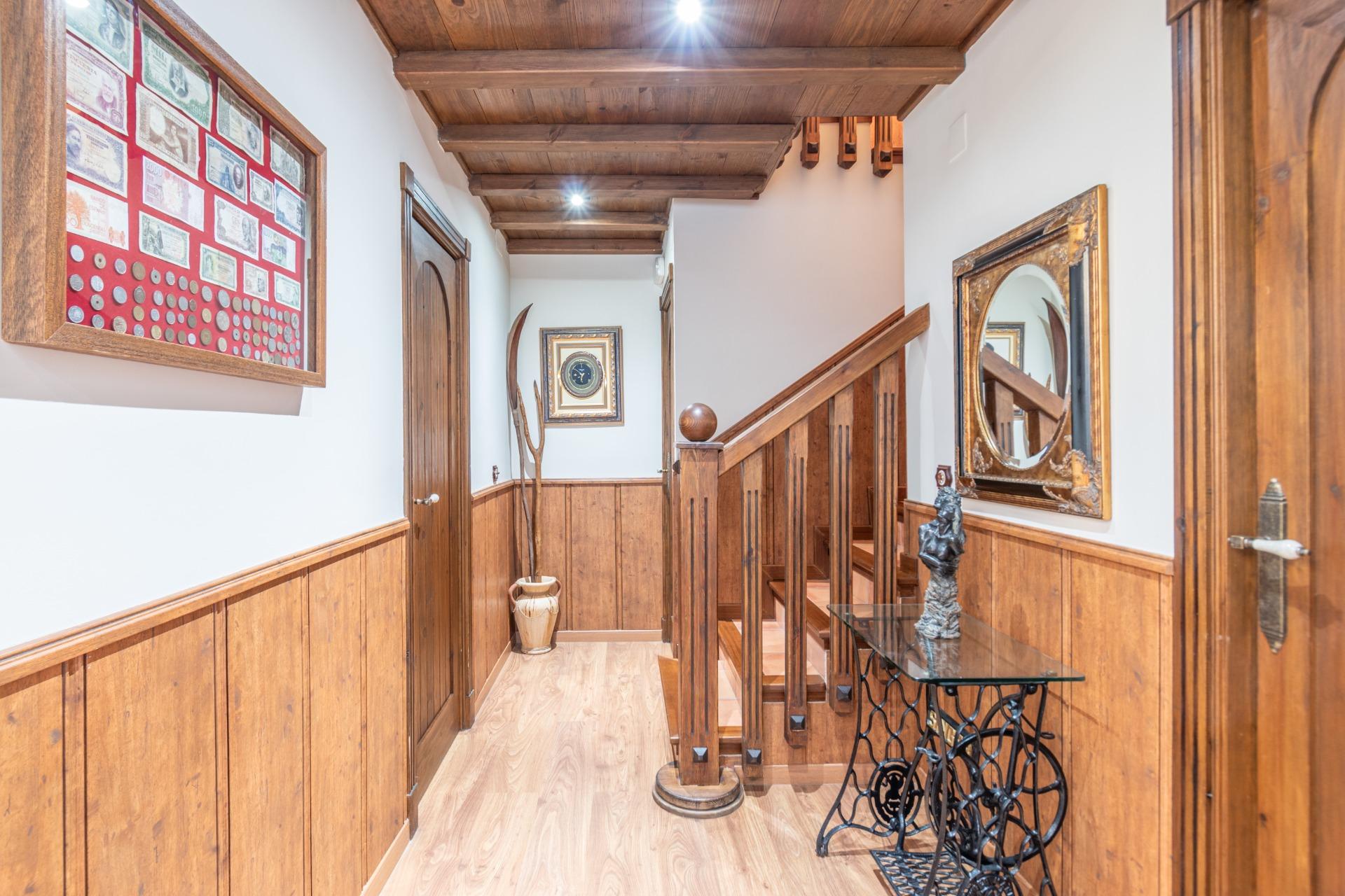 PRECIOSO CHALET EN CERRO DEL ORO-CENES DE LA VEGA - foto 36
