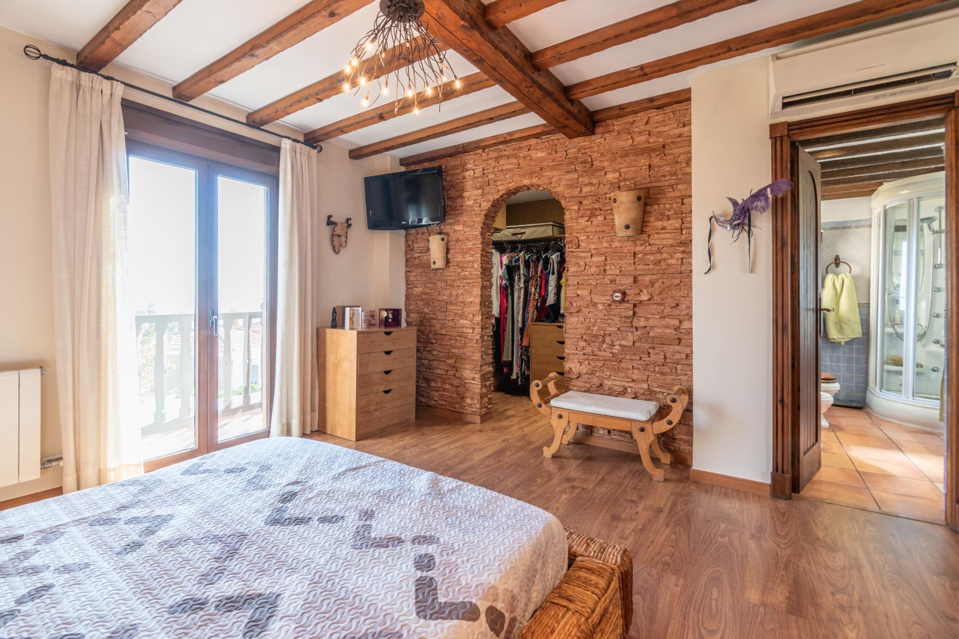 PRECIOSO CHALET EN CERRO DEL ORO-CENES DE LA VEGA - foto 41