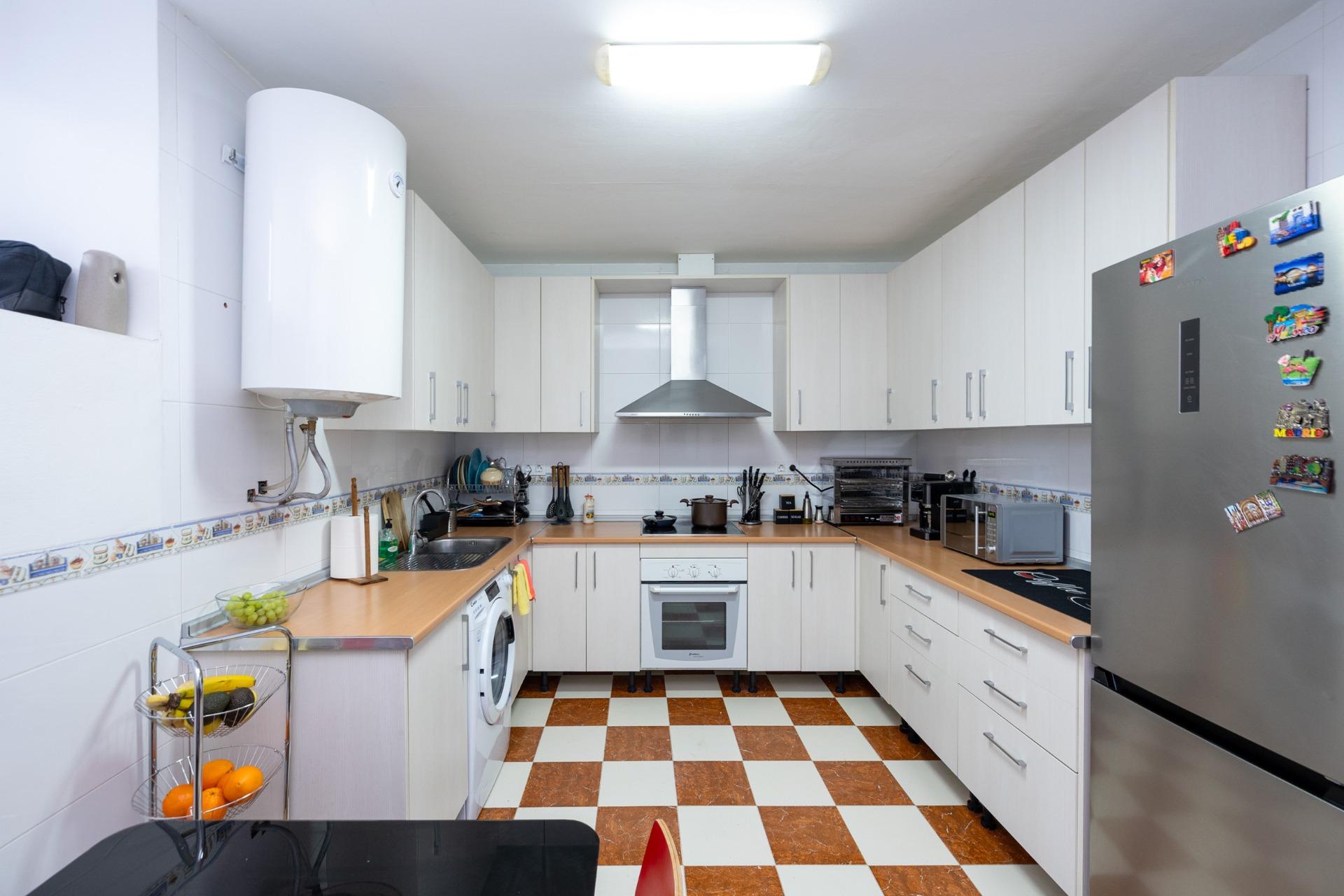 IDEAL COMO INVERSION CASA EN EL CENTRO DE ALBOLOTE - foto 12