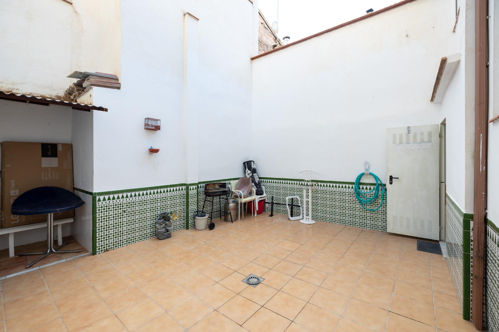 IDEAL COMO INVERSION CASA EN EL CENTRO DE ALBOLOTE - foto 15