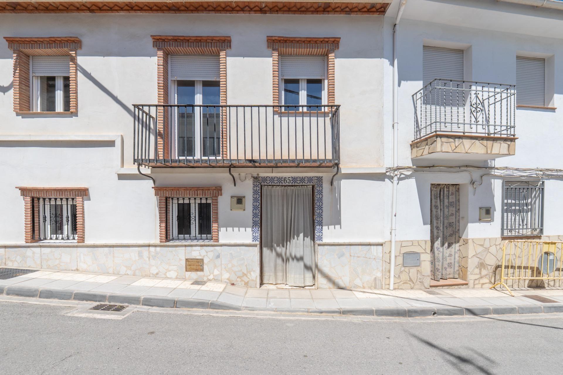 ¡Descubre tu nuevo hogar en benalúa de las villas! - foto 3