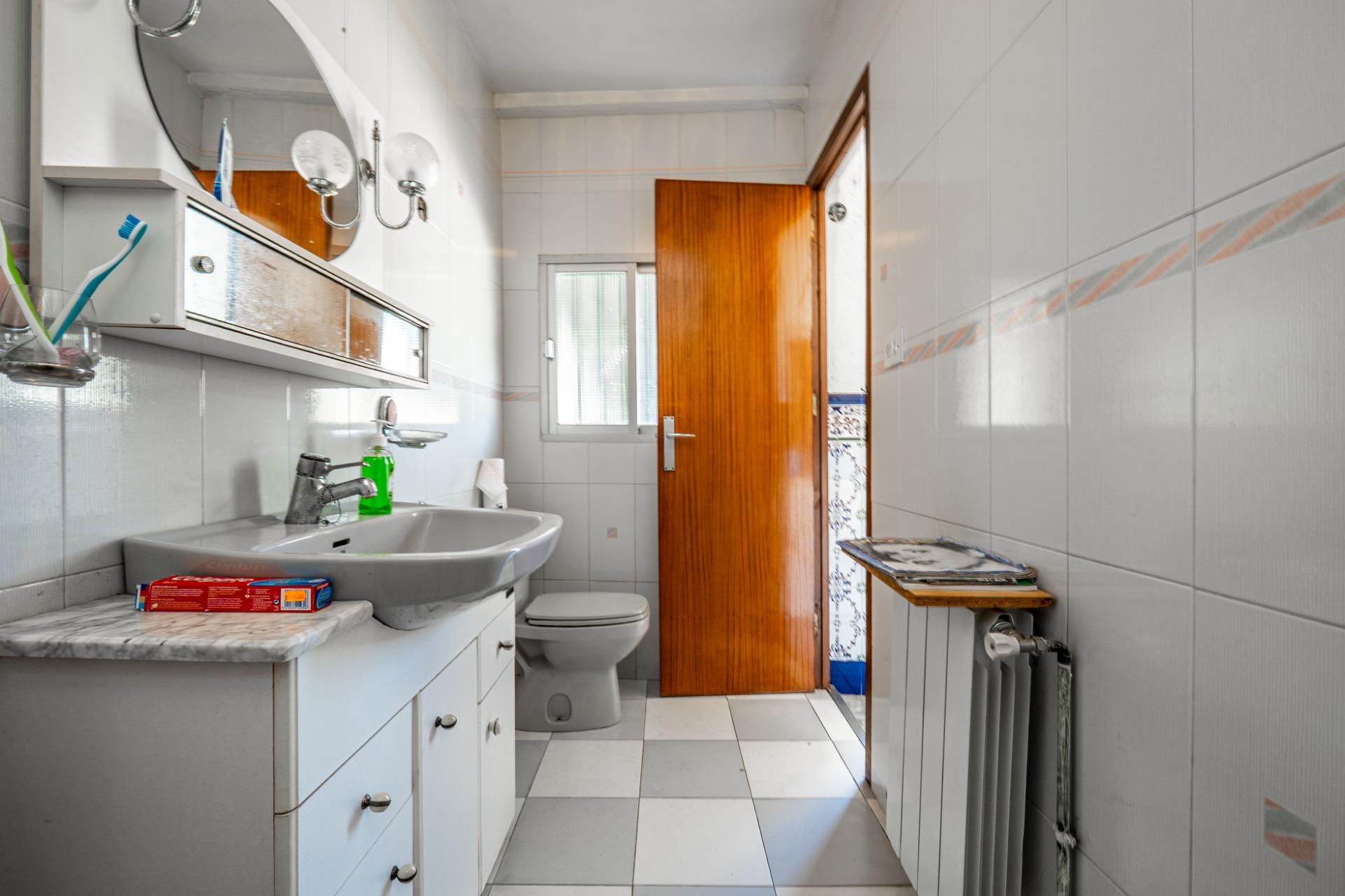 ¡Descubre tu nuevo hogar en benalúa de las villas! - foto 26