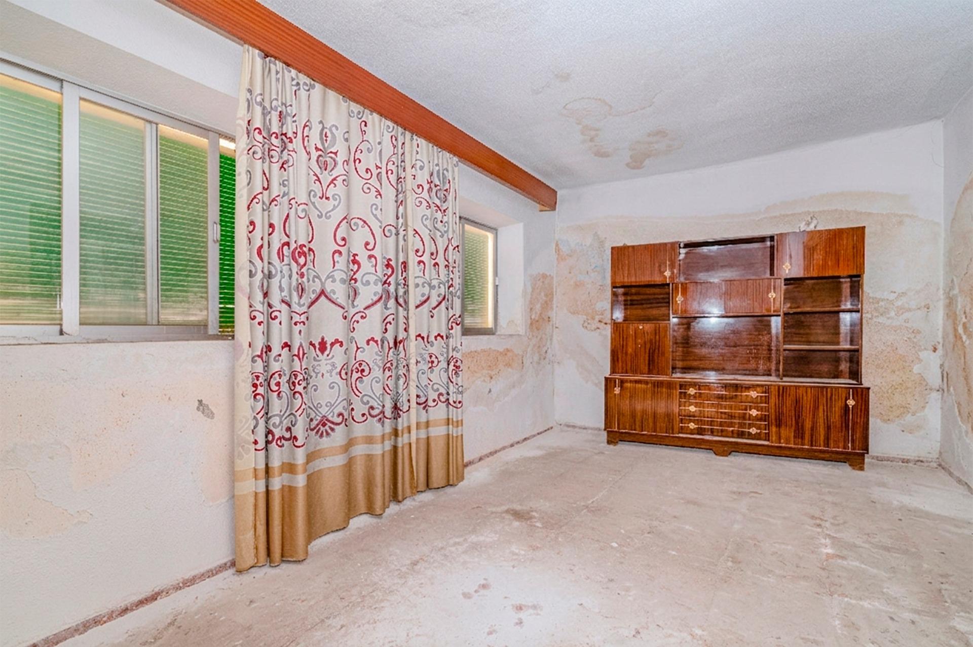CASA PARA REFORMAR EN EL CENTRO DE LAS GABIAS!!!!