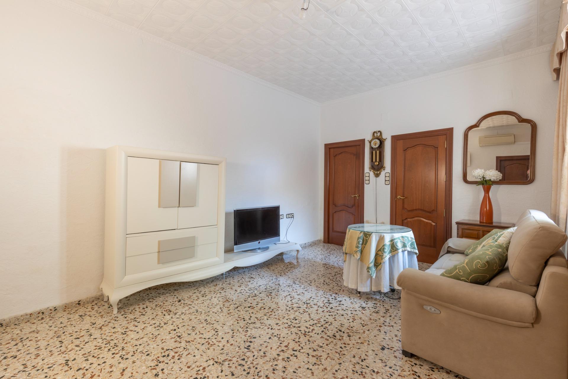 OPORTUNIDAD DE VENTA DE PISO EN ZONA ANCHA DE CAPUCHINOS - foto 18
