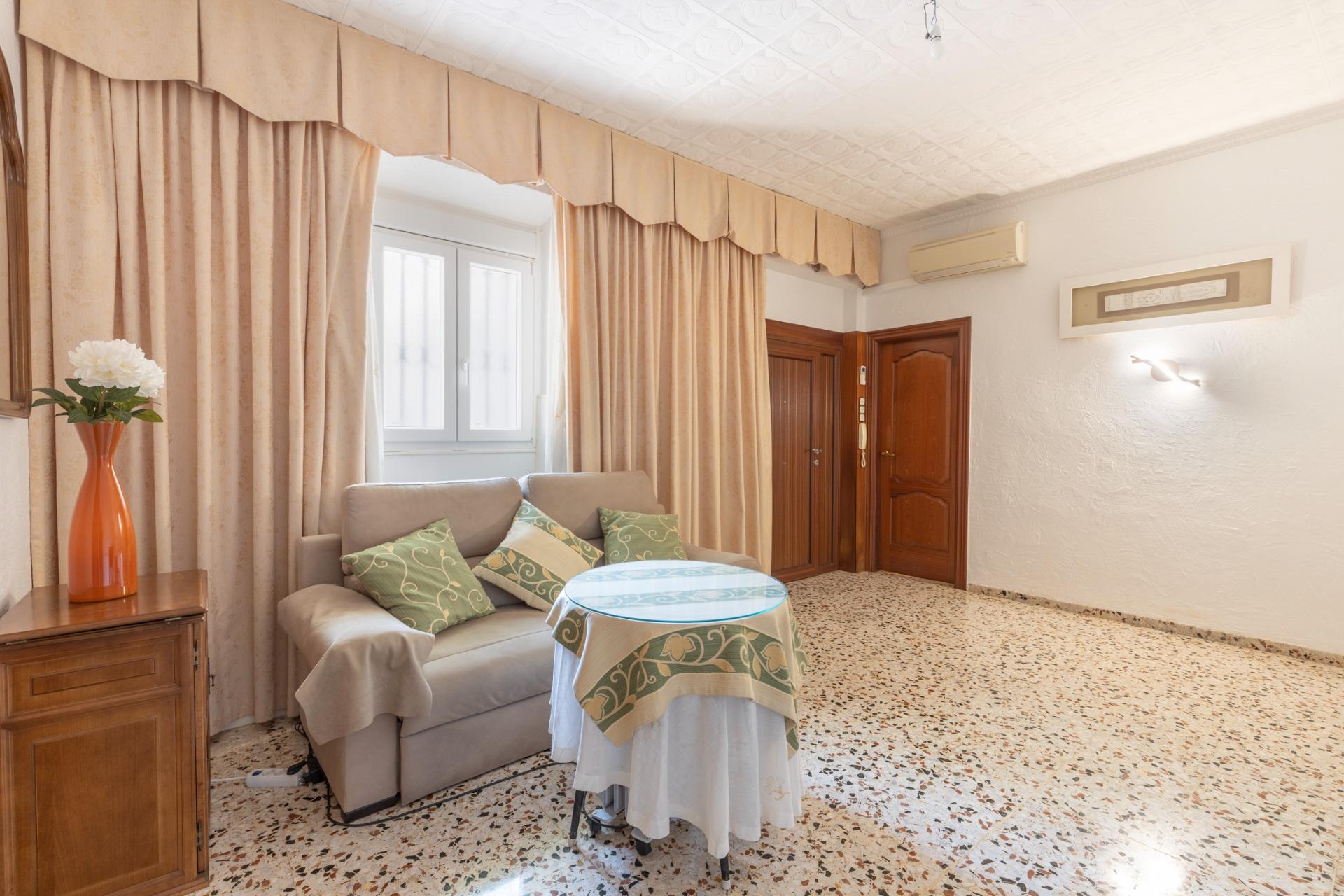 OPORTUNIDAD DE VENTA DE PISO EN ZONA ANCHA DE CAPUCHINOS - foto 19