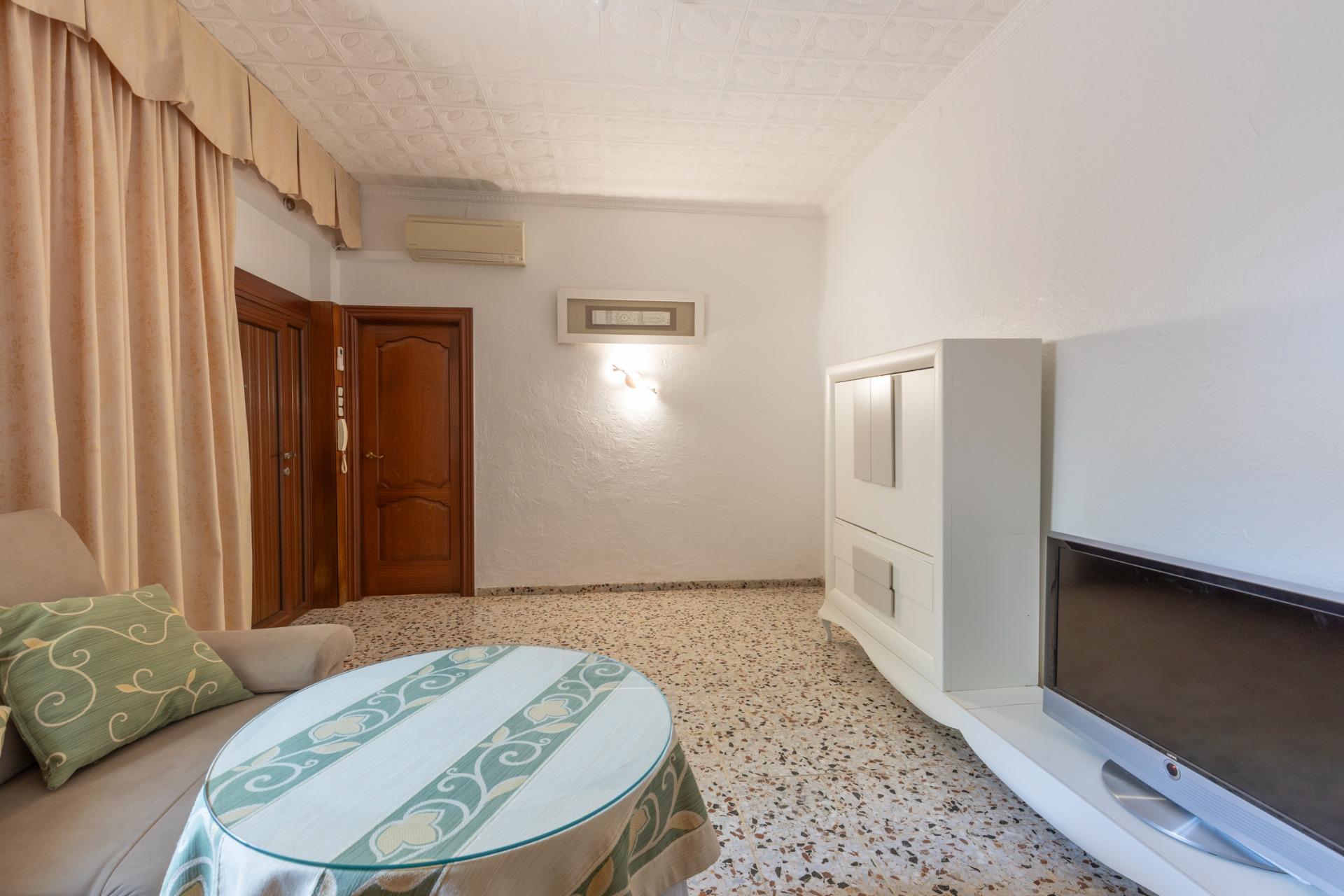 OPORTUNIDAD DE VENTA DE PISO EN ZONA ANCHA DE CAPUCHINOS - foto 20