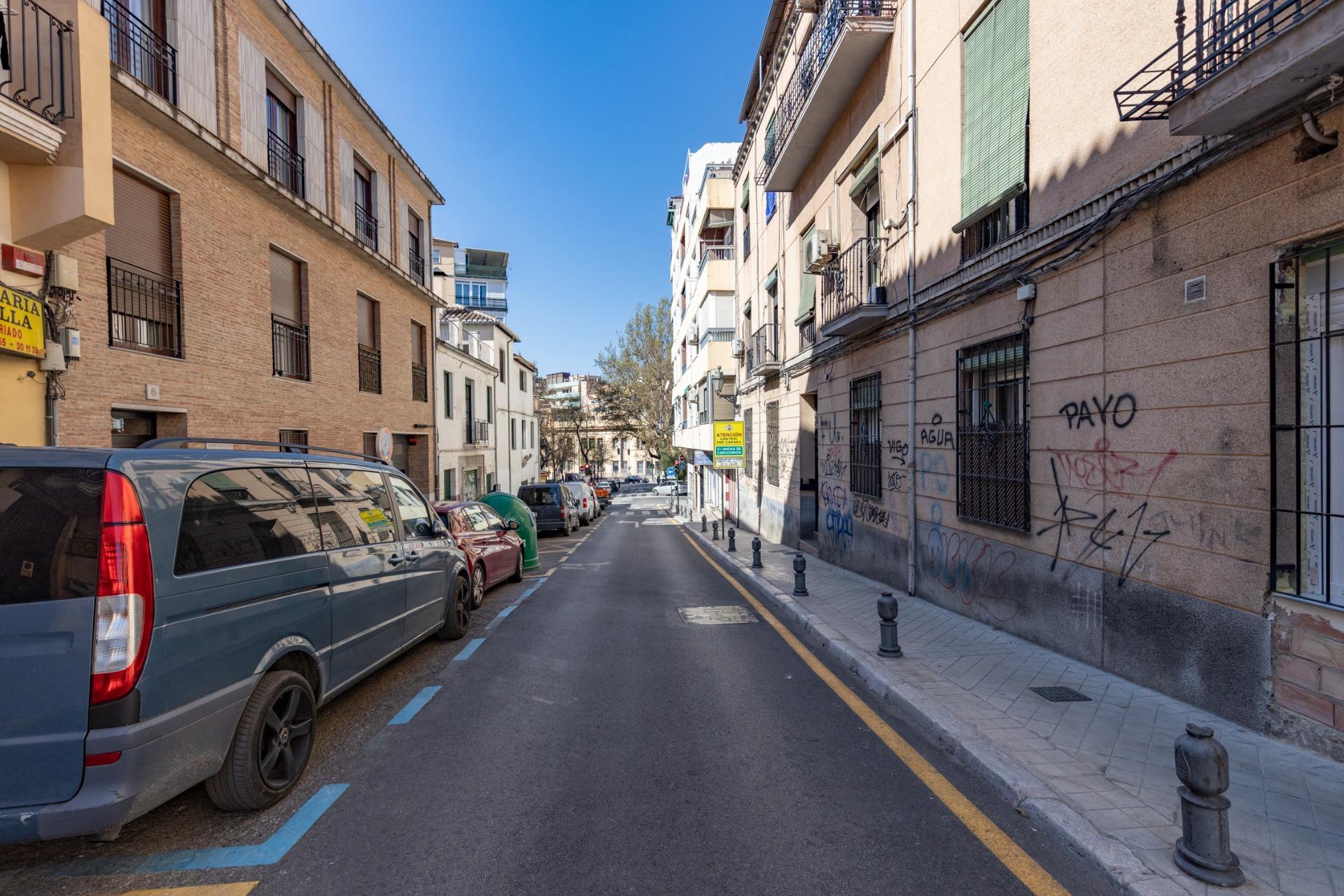 OPORTUNIDAD DE VENTA DE PISO EN ZONA ANCHA DE CAPUCHINOS - foto 33