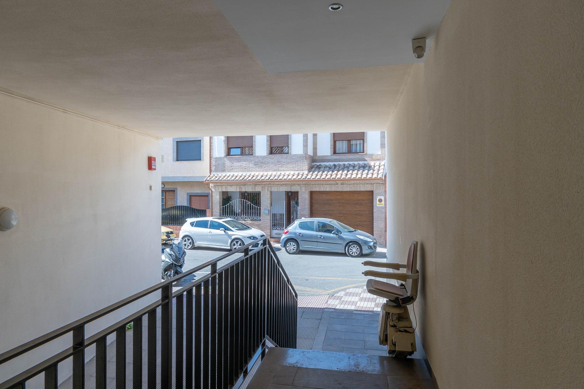 VENTA DE PISO JUNTO AL METRO DE CHURRIANA DE LA VEGA - foto 34