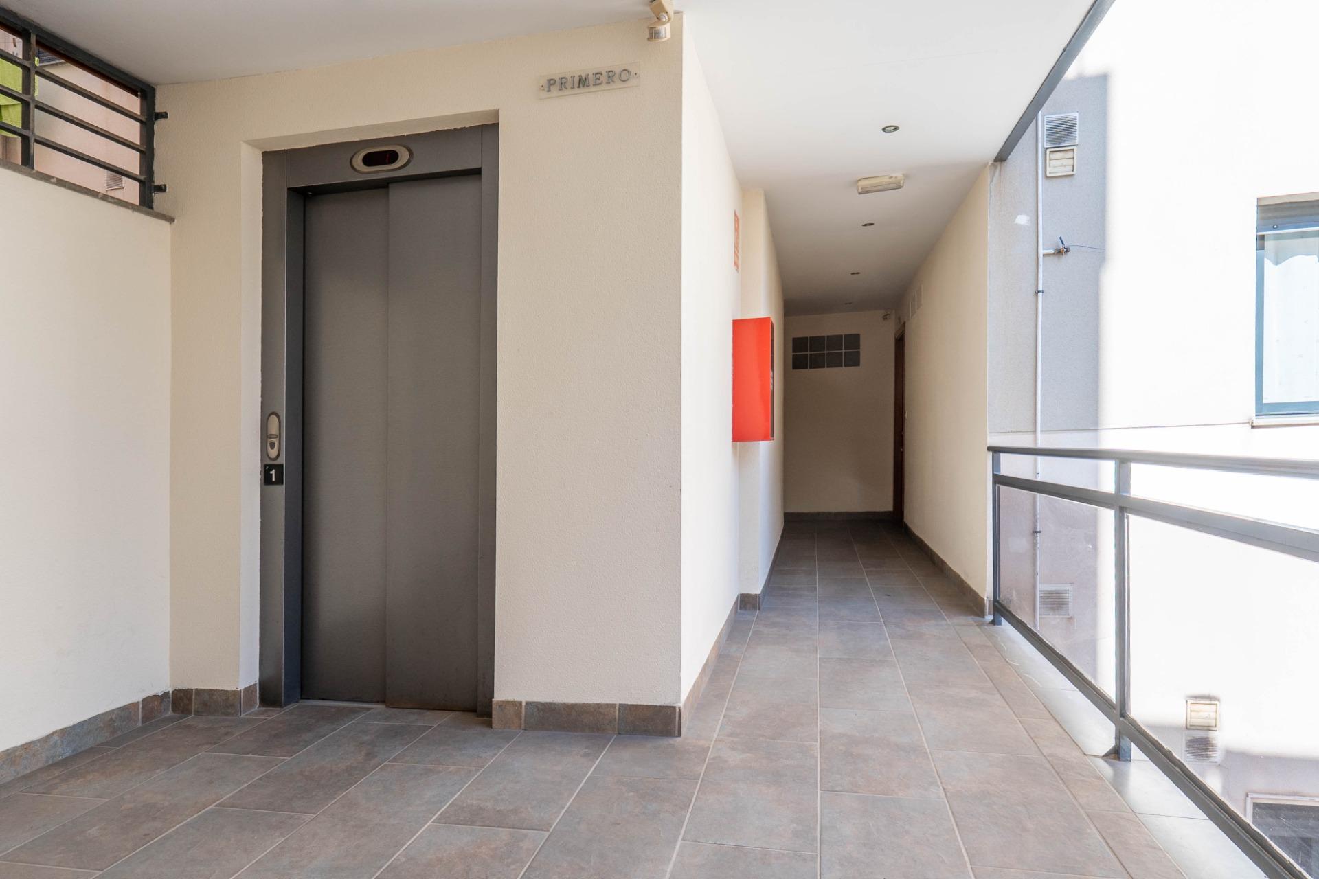 VENTA DE PISO JUNTO AL METRO DE CHURRIANA DE LA VEGA - foto 5