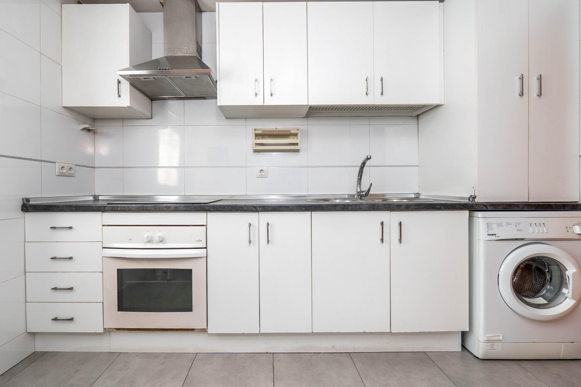 VENTA DE PISO JUNTO AL METRO DE CHURRIANA DE LA VEGA - foto 8
