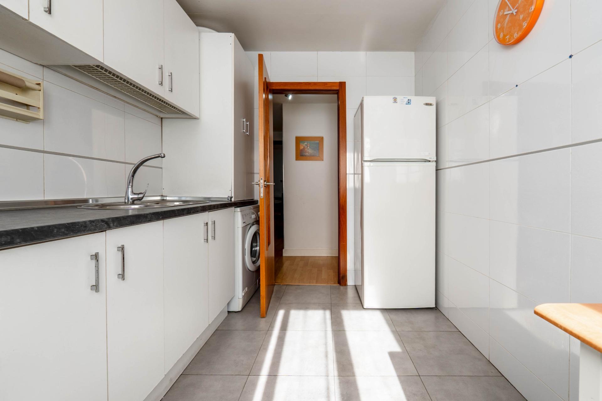 VENTA DE PISO JUNTO AL METRO DE CHURRIANA DE LA VEGA - foto 9
