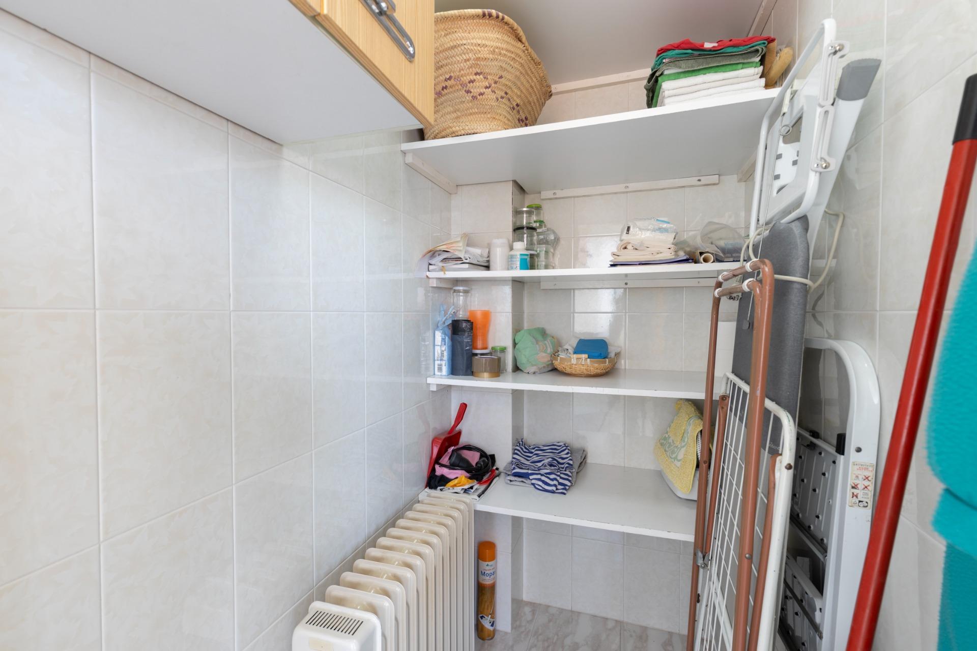 Amplio Pareado en Vega de Granada: Tu Nuevo Hogar Espera por - foto 18
