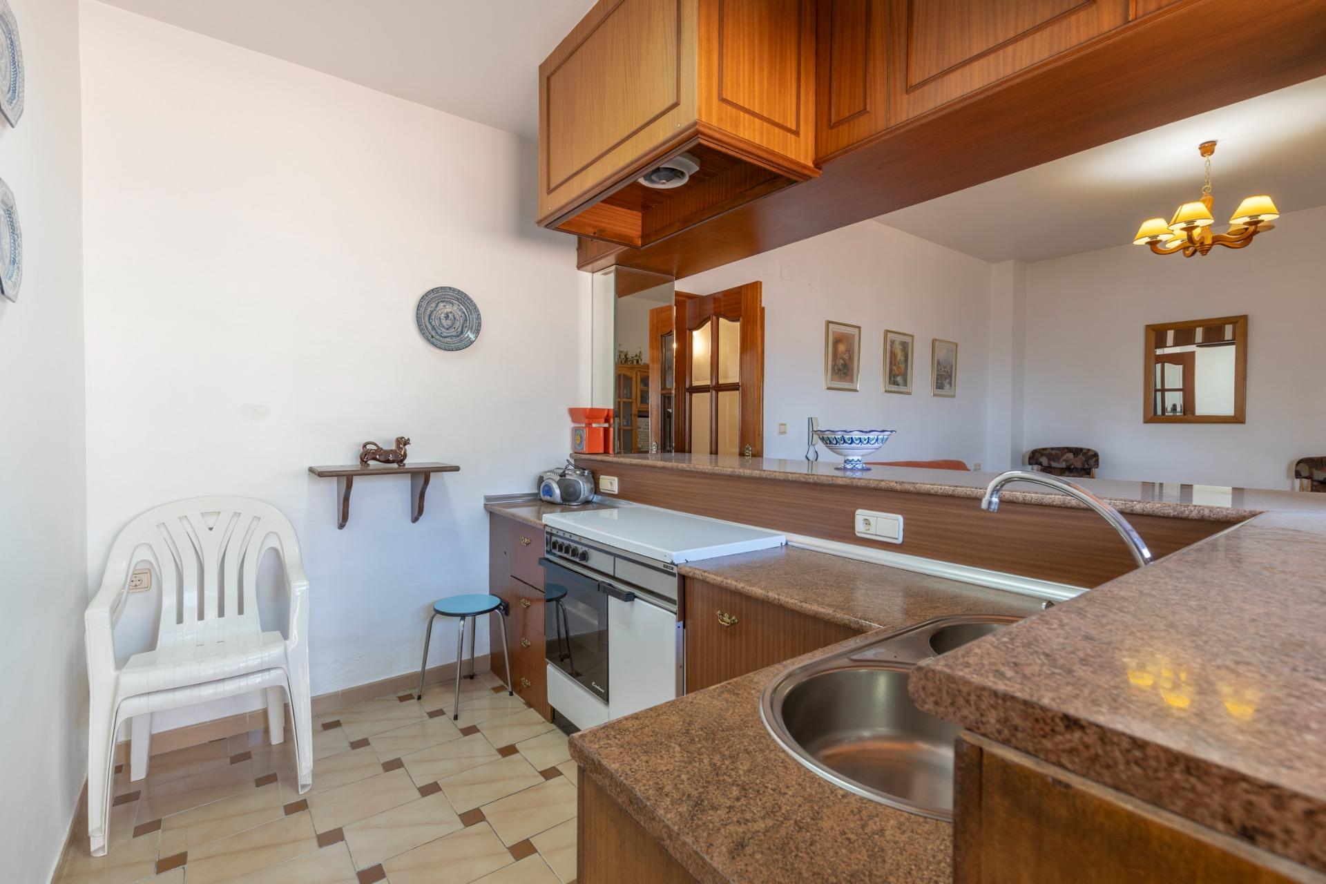 Amplio Pareado en Vega de Granada: Tu Nuevo Hogar Espera por - foto 48