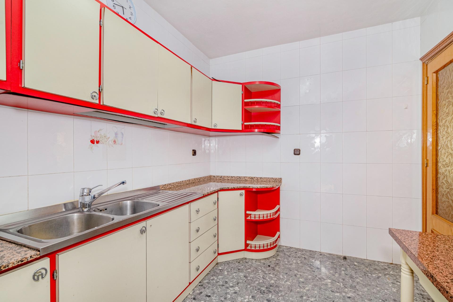 CHALET INDEPENDIENTE CON PISCINA Y PARCELA EN MONTELUZ - foto 32