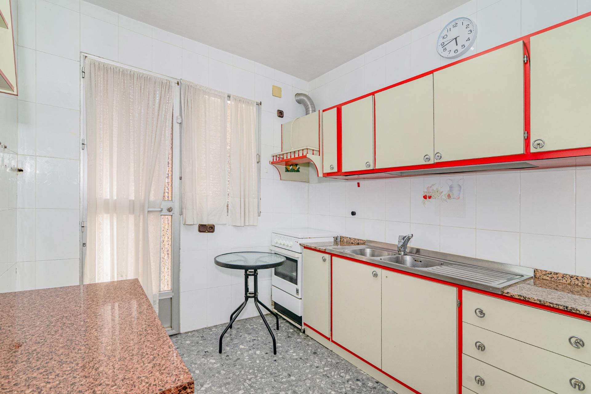 CHALET INDEPENDIENTE CON PISCINA Y PARCELA EN MONTELUZ - foto 33