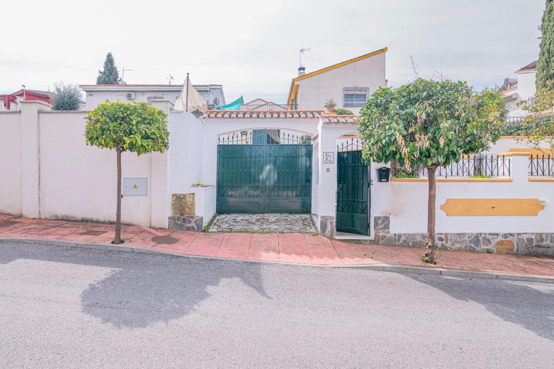 CHALET INDEPENDIENTE CON PISCINA Y PARCELA EN MONTELUZ - foto 45