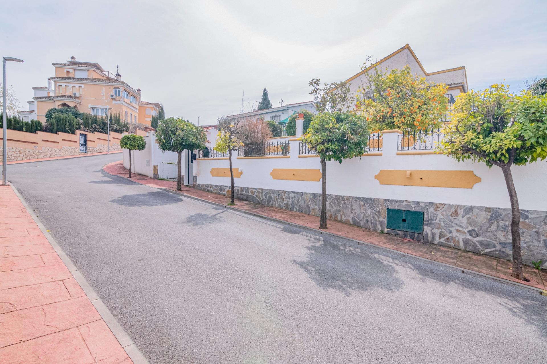 CHALET INDEPENDIENTE CON PISCINA Y PARCELA EN MONTELUZ - foto 46