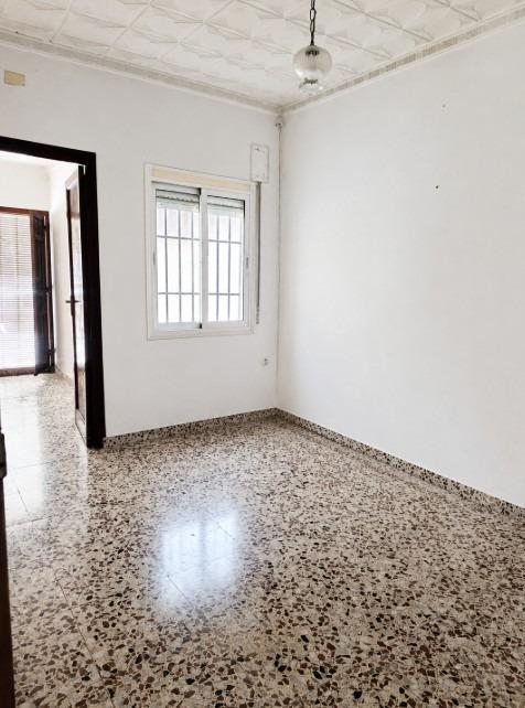 Estupenda casa en Guadalupe para inversión