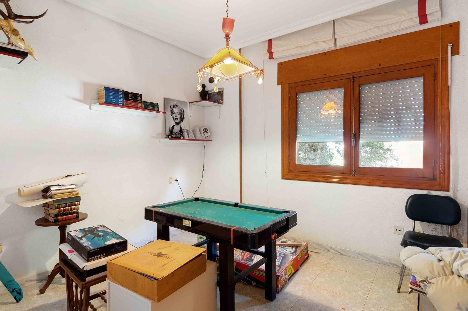 se vende una finca de 2 chaletes en parcela de 1 300 m2 con  - foto 16