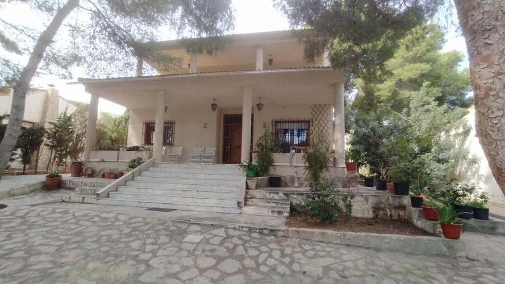 se vende una finca de 2 chaletes en parcela de 1 300 m2 con  - foto 31