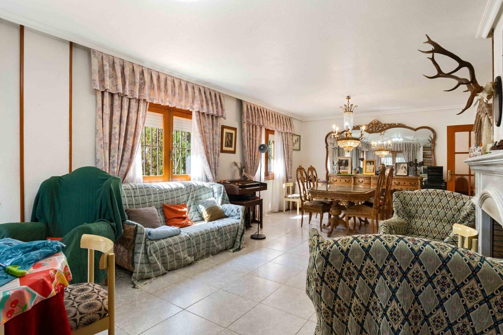 se vende una finca de 2 chaletes en parcela de 1 300 m2 con  - foto 10
